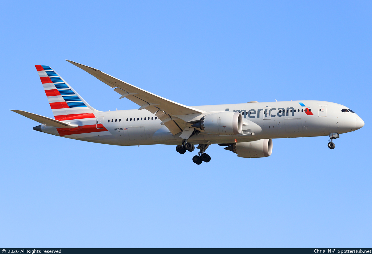 Photo of N813AN - Boeing 787-8 Dreamliner operated by American Airlines