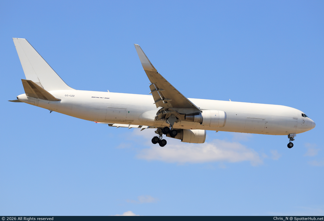 Photo of CC-CZZ - Boeing 767-316F operated by LATAM Cargo
