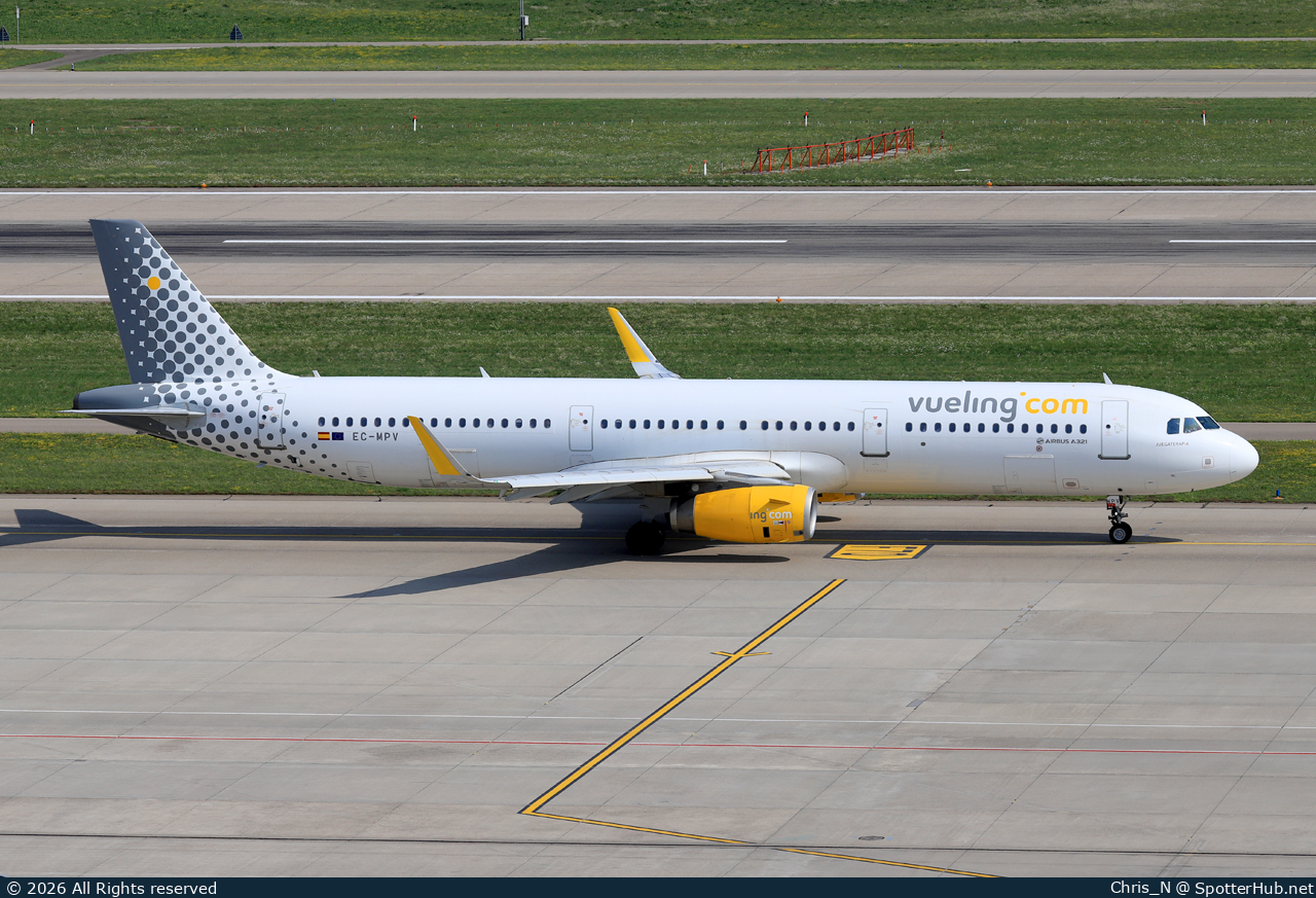 Photo of EC-MPV - Airbus A321-231 operated by Vueling