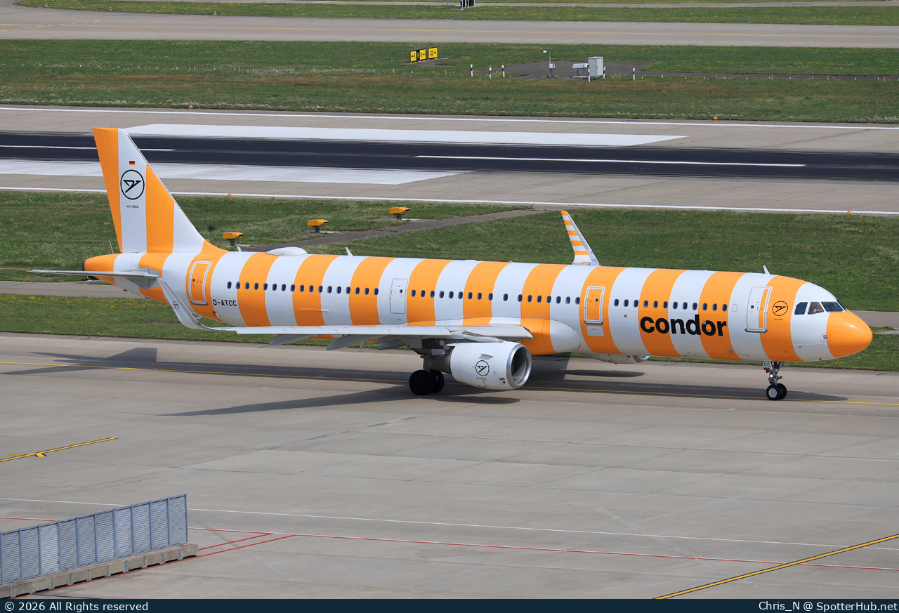 Photo of D-ATCC - Airbus A321-211 operated by Condor