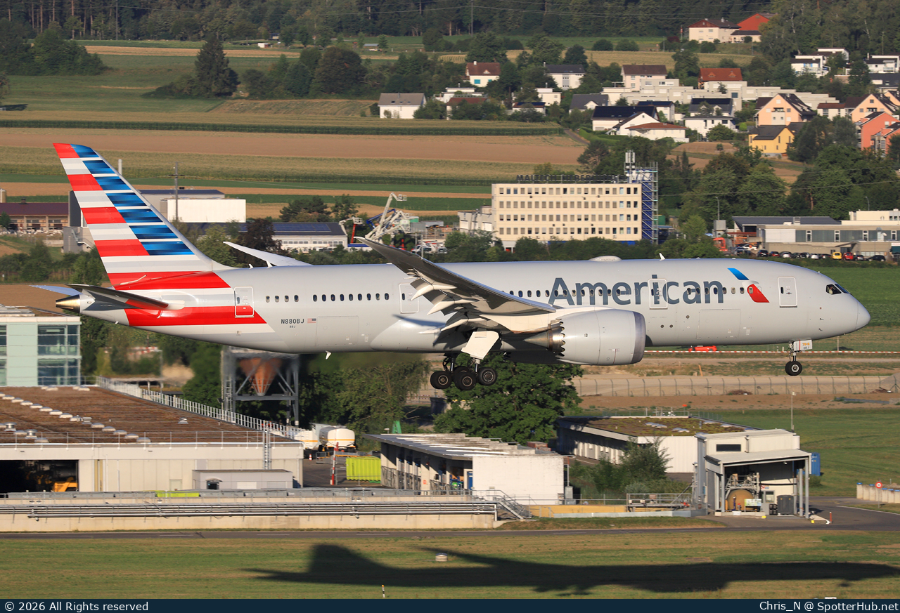 Photo of N880BJ - Boeing 787-8 Dreamliner operated by American Airlines