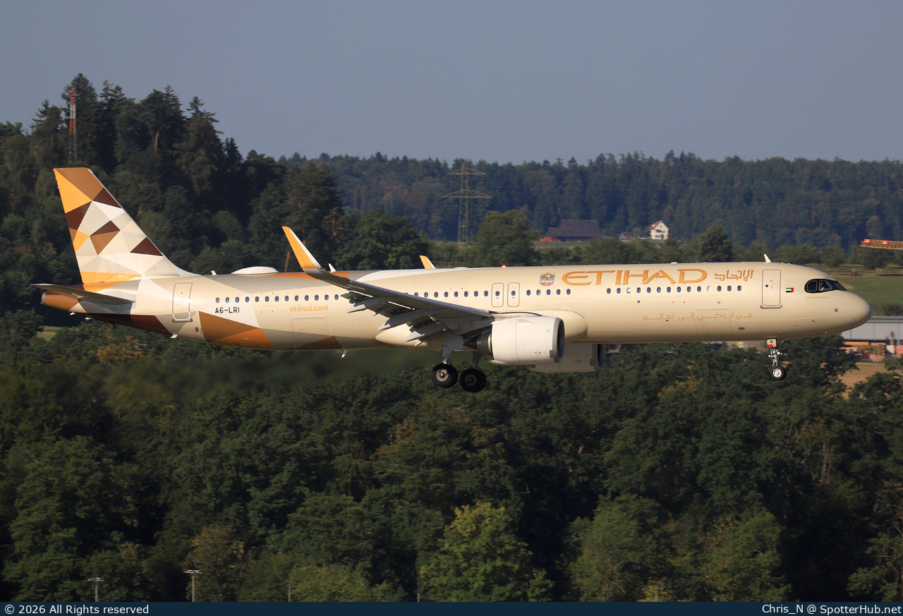 Photo of A6-LRI - Airbus A321-251NX operated by Etihad Airways