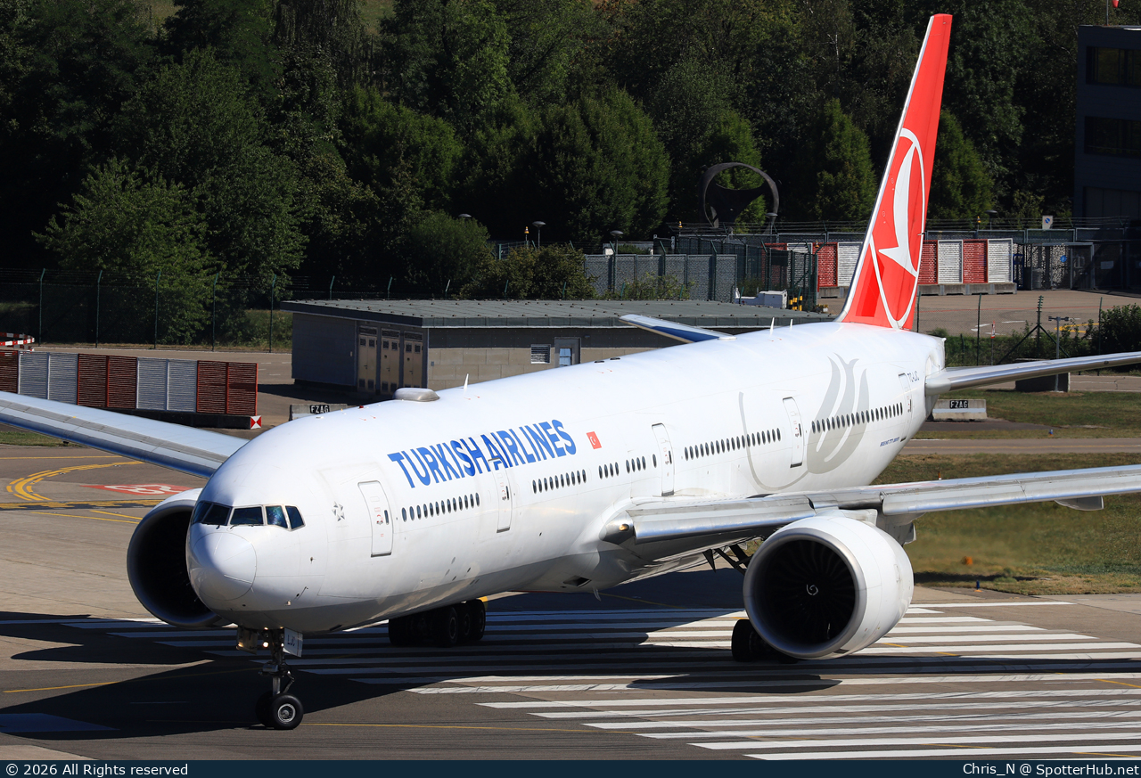 Photo of TC-LJC - Boeing 777-3F2(ER) operated by Turkish Airlines