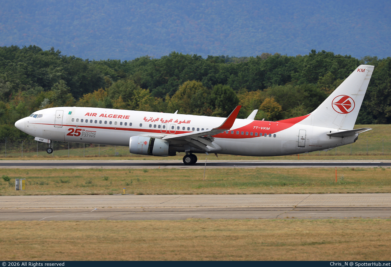 Photo of 7T-VKM - Boeing 737-8D6 operated by Air Algérie