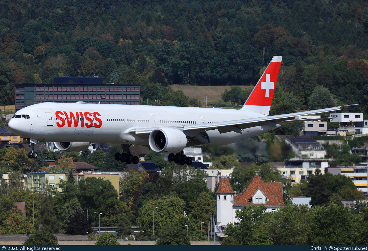 Photo of HB-JNJ - Boeing 777-3DE(ER) operated by Swiss International Air Lines