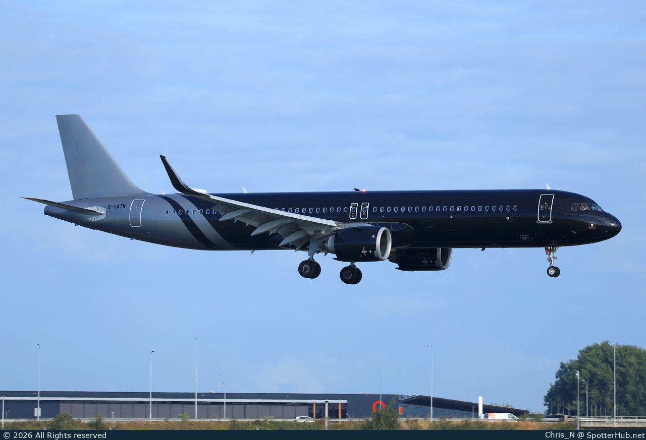 Photo of G-OATW - Airbus A321-253NX operated by Titan Airways