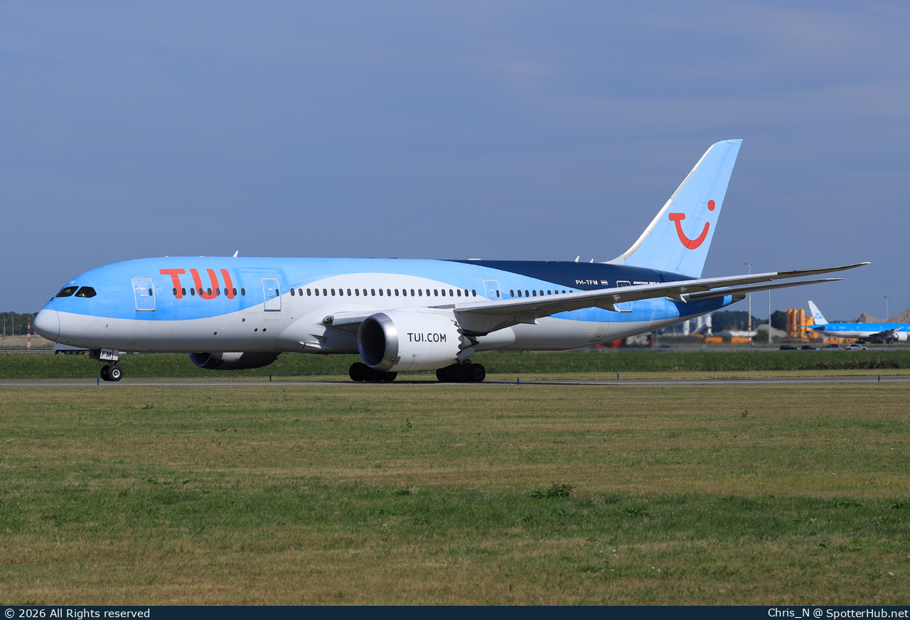 Photo of PH-TFM - Boeing 787-8 Dreamliner operated by TUI Airlines Nederland