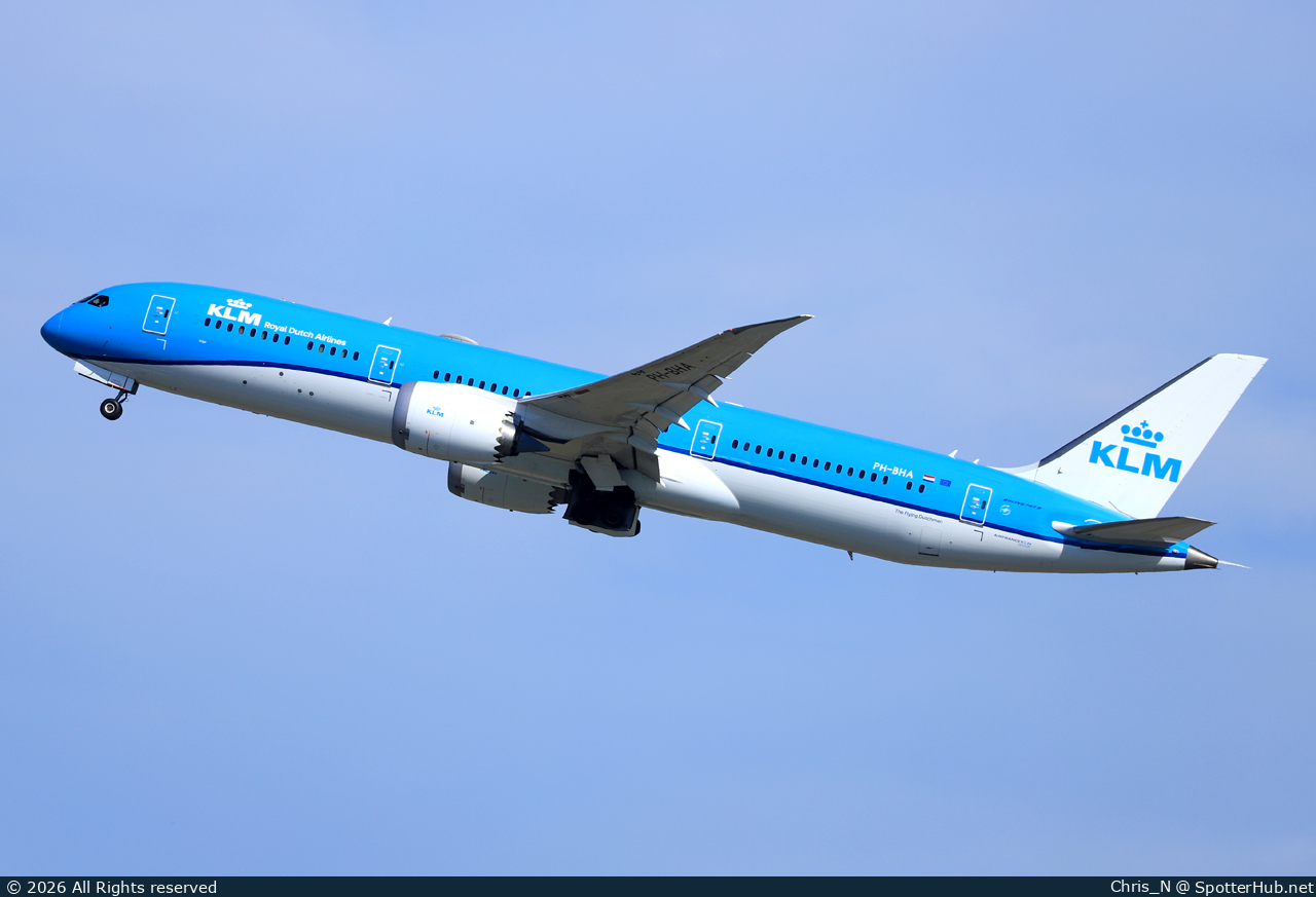 Photo of PH-BHA - Boeing 787-9 Dreamliner operated by KLM Royal Dutch Airlines