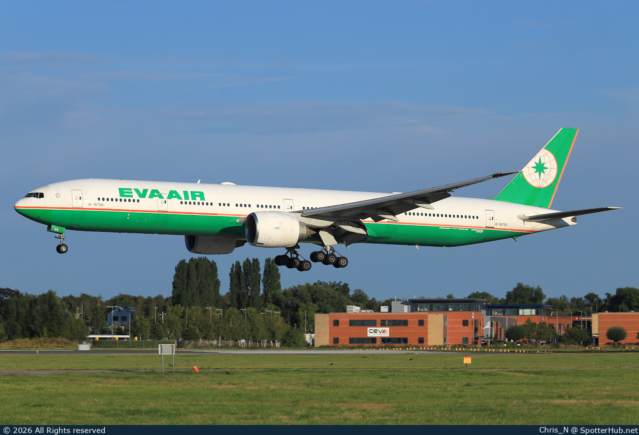 Photo of B-16705 - Boeing 777-35E(ER) operated by EVA Air