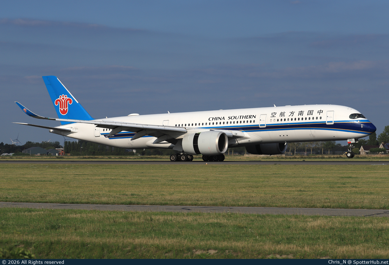 Photo of B-324S - Airbus A350-941 operated by China Southern Airlines