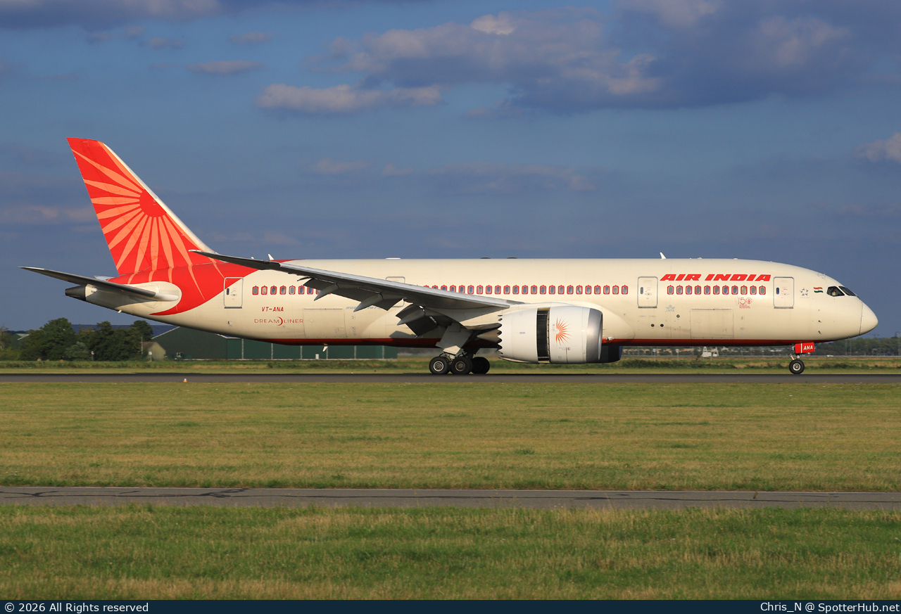 Photo of VT-ANA - Boeing 787-8 Dreamliner operated by Air India