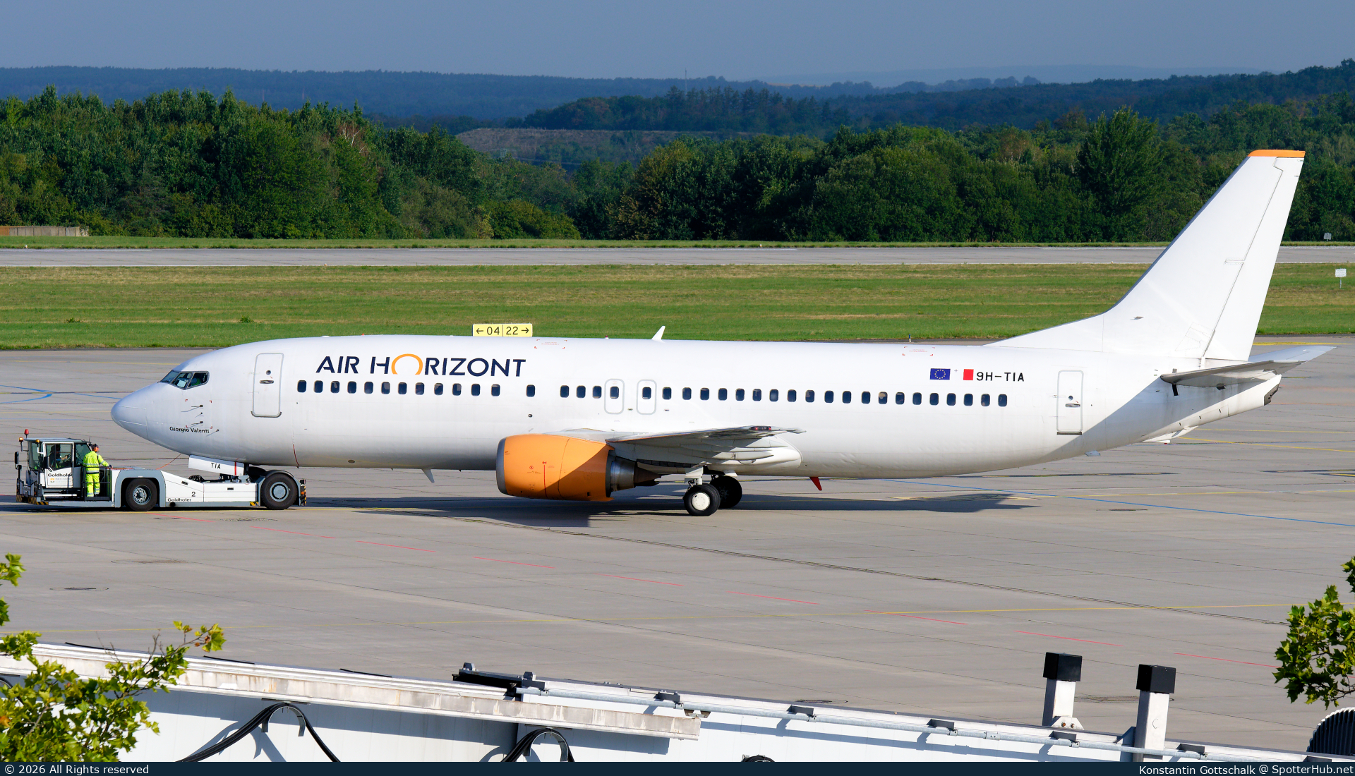 Photo of 9H-TIA - Boeing 737-430 operated by Air Horizont