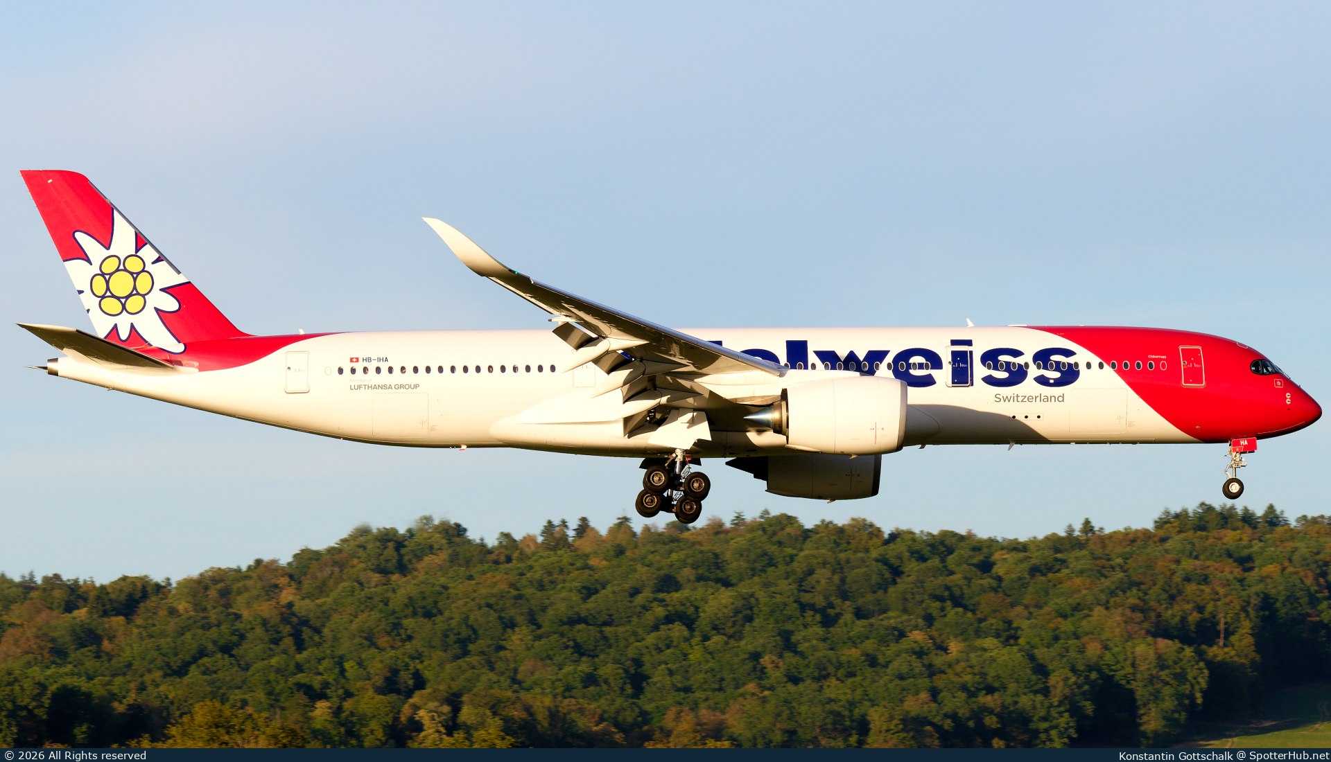 Photo of HB-IHA - Airbus A350-941 operated by Edelweiss Air