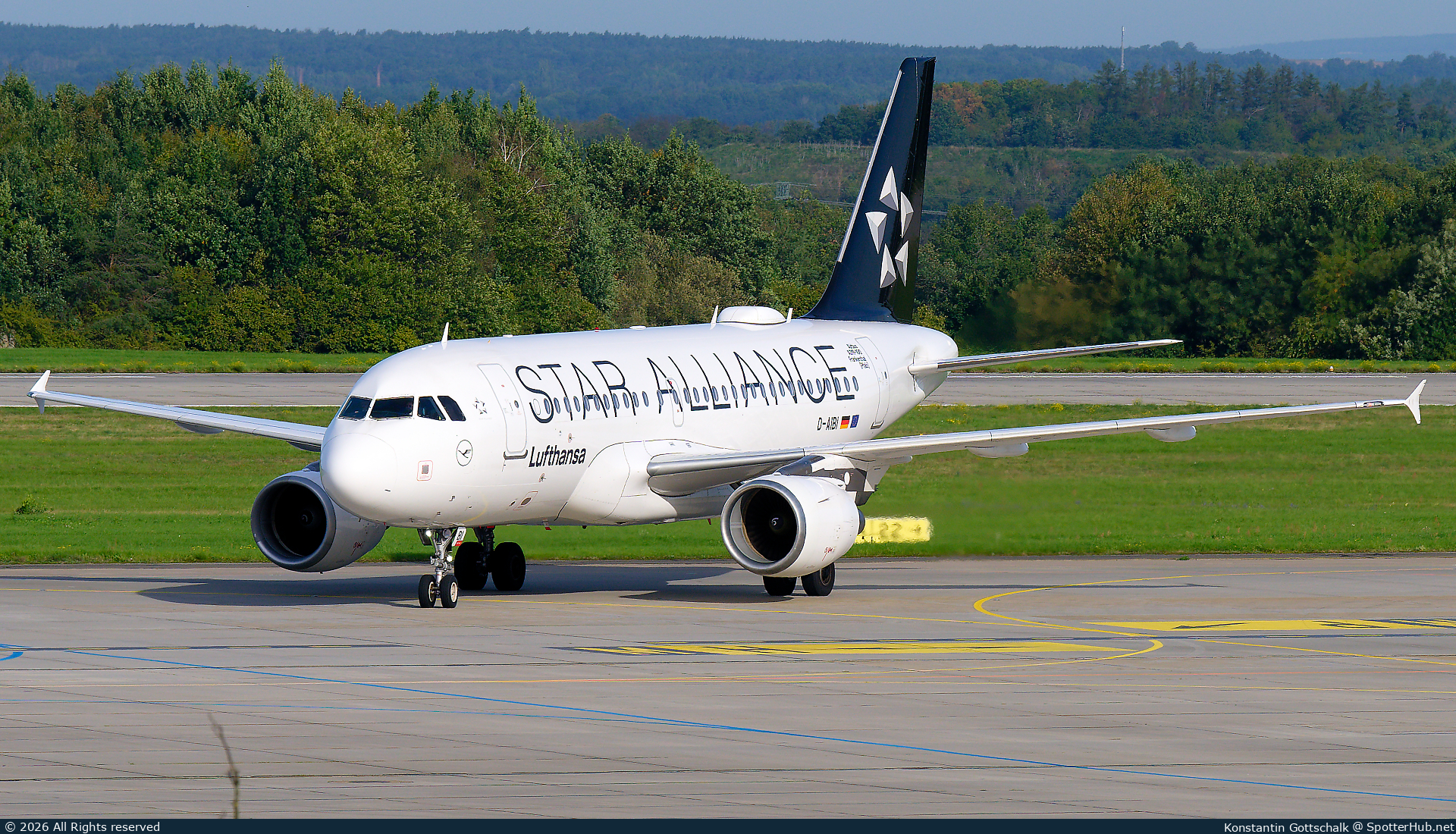 Photo of D-AIBI - Airbus A319-112 operated by Lufthansa