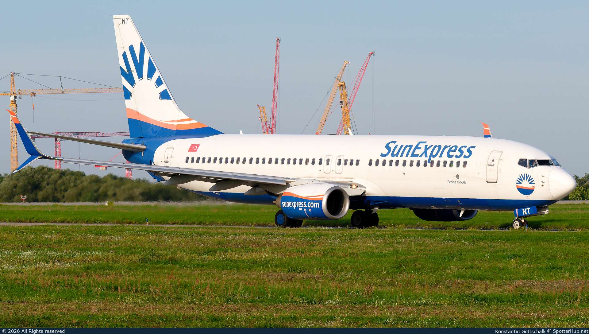 Photo of TC-SNT - Boeing 737-8HC operated by SunExpress