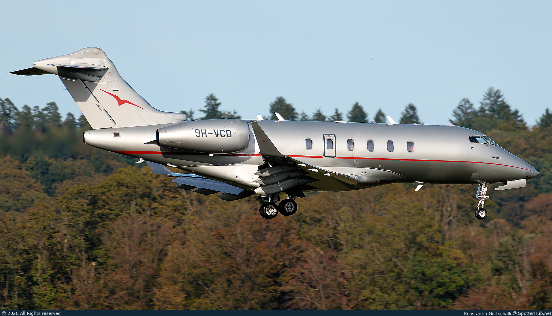 Photo of 9H-VCO - Bombardier Challenger 350 operated by VistaJet