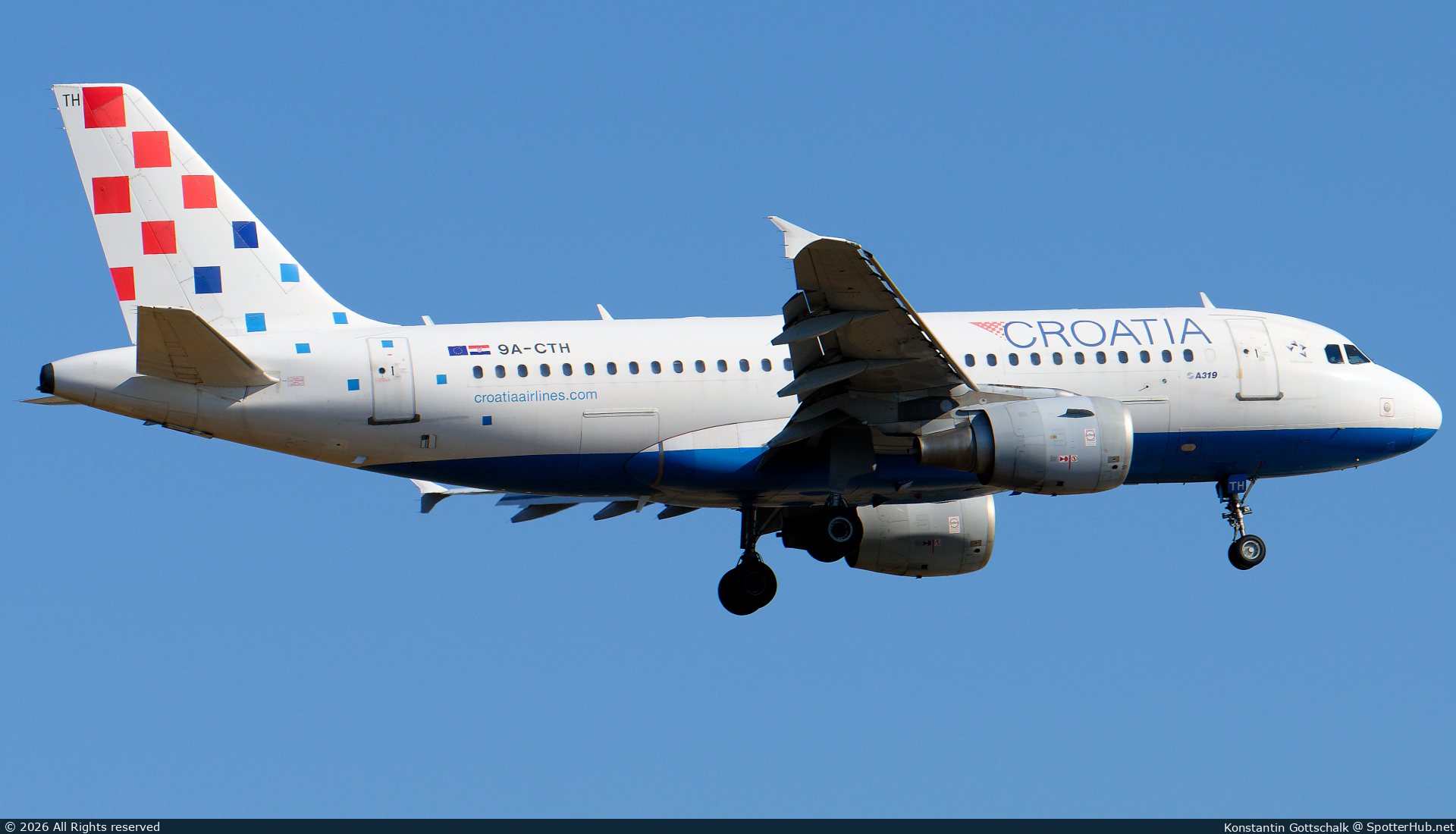 Photo of 9A-CTH - Airbus A319-112 operated by Croatia Airlines