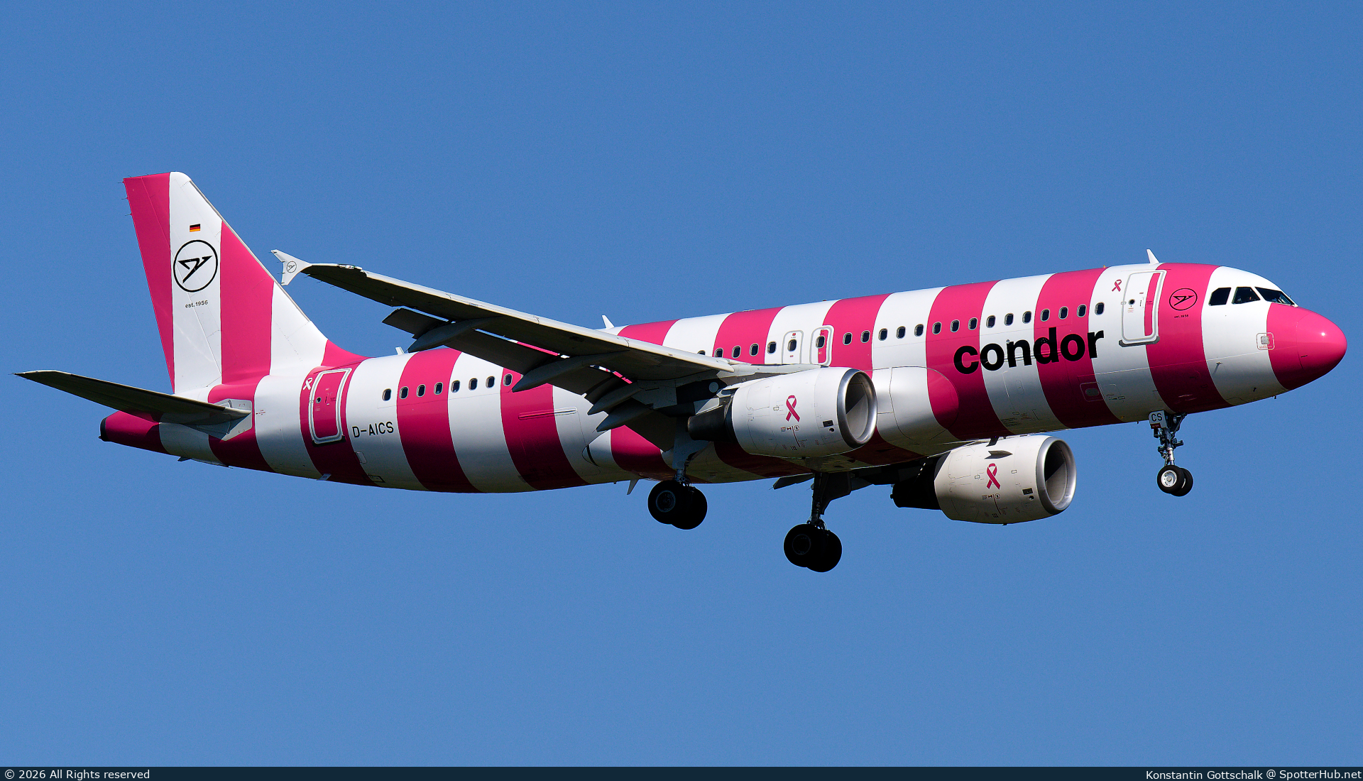 Photo of D-AICS - Airbus A320-214 operated by Condor