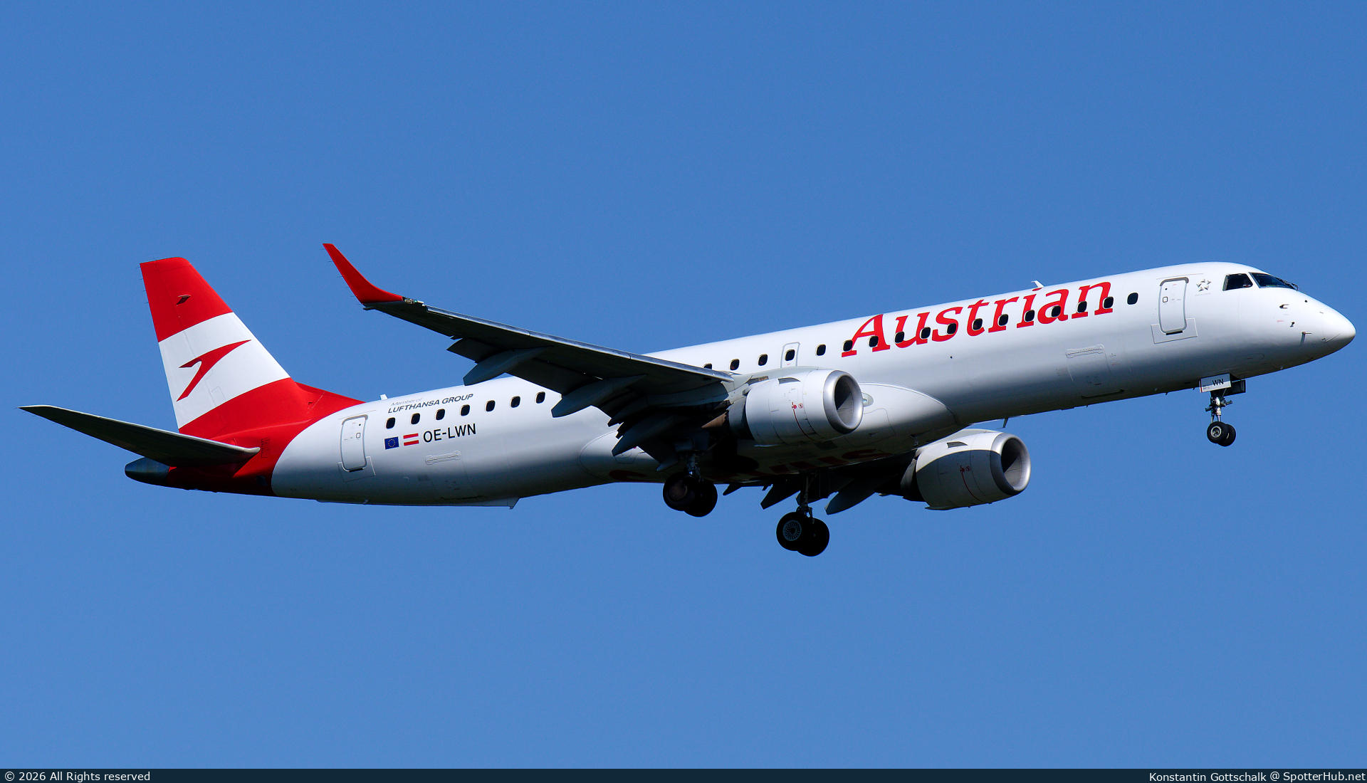 Photo of OE-LWN - Embraer ERJ-195LR operated by Austrian Airlines