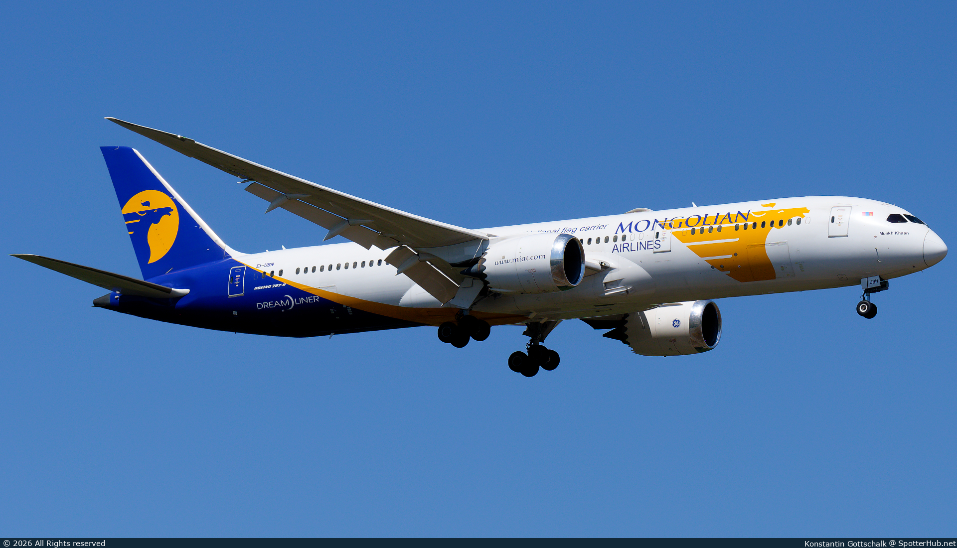 Photo of EI-UBN - Boeing 787-9 Dreamliner operated by MIAT Mongolian Airlines