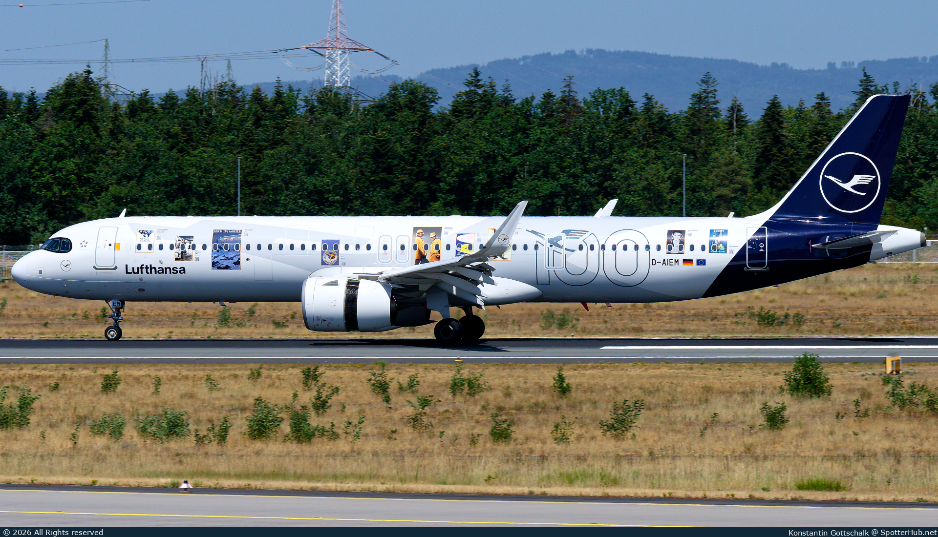 Photo of D-AIEM - Airbus A321-271NX operated by Lufthansa