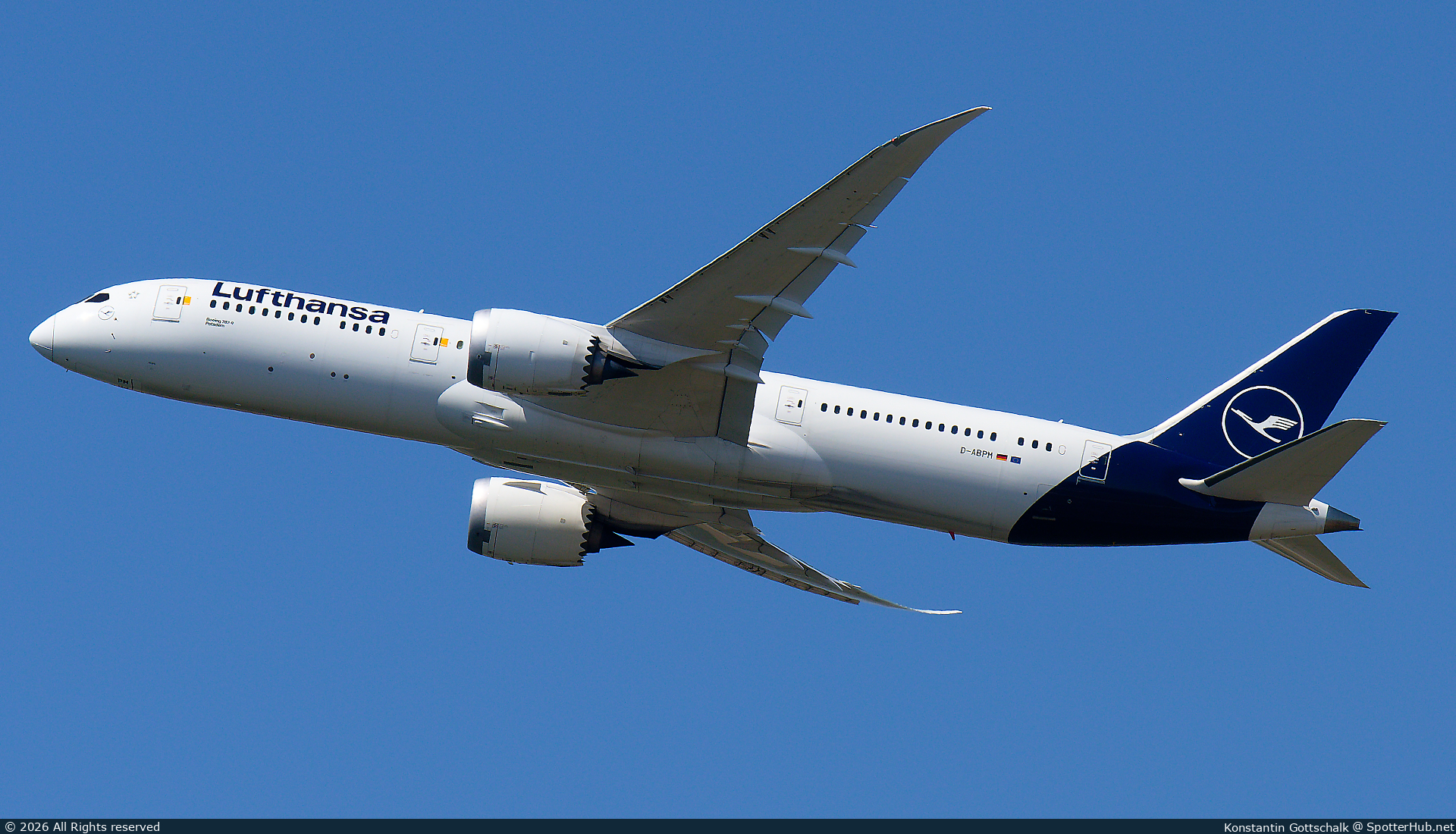 Photo of D-ABPM - Boeing 787-9 Dreamliner operated by Lufthansa
