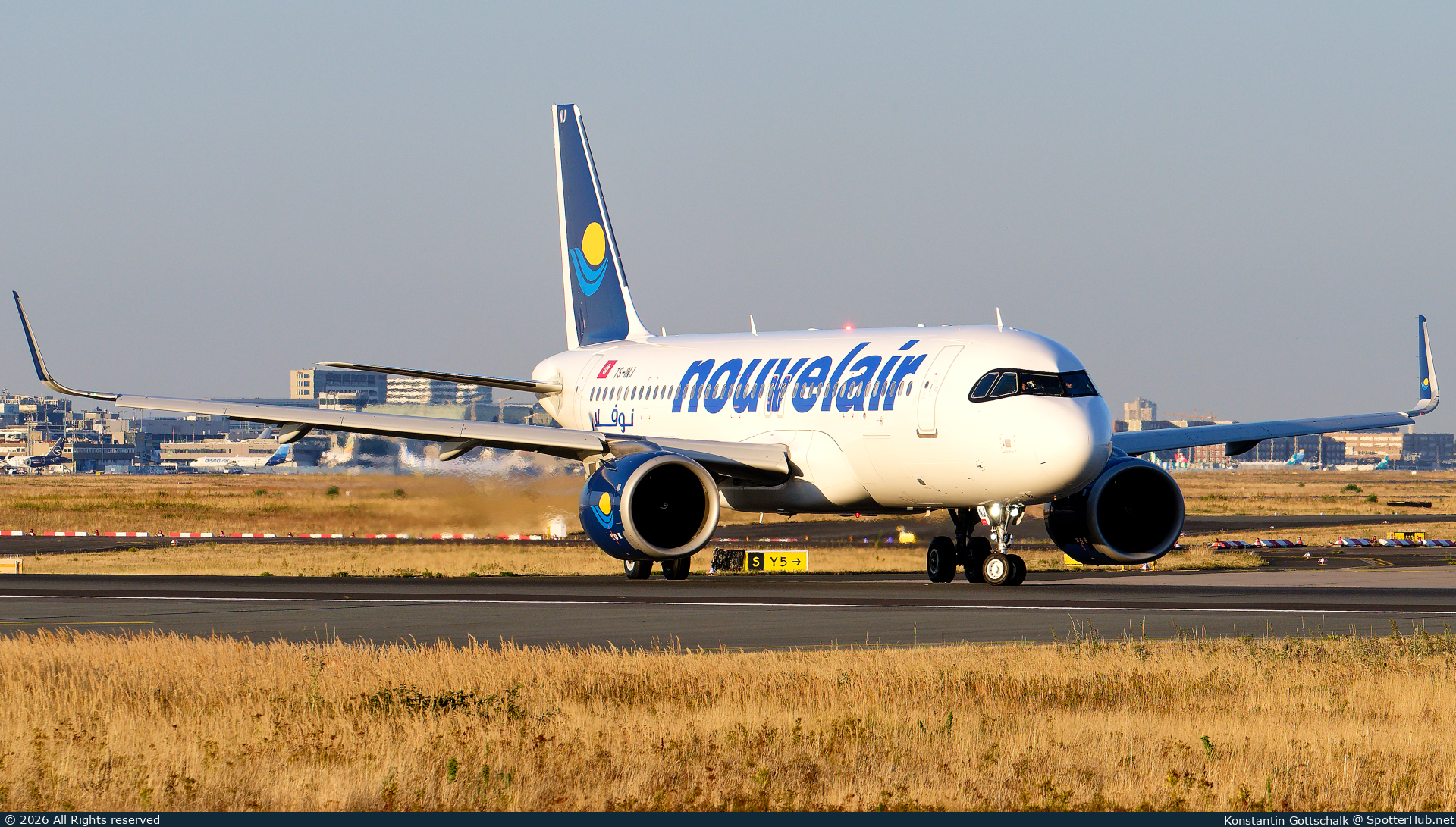 Photo of TS-INJ - Airbus A320-251N operated by Nouvelair
