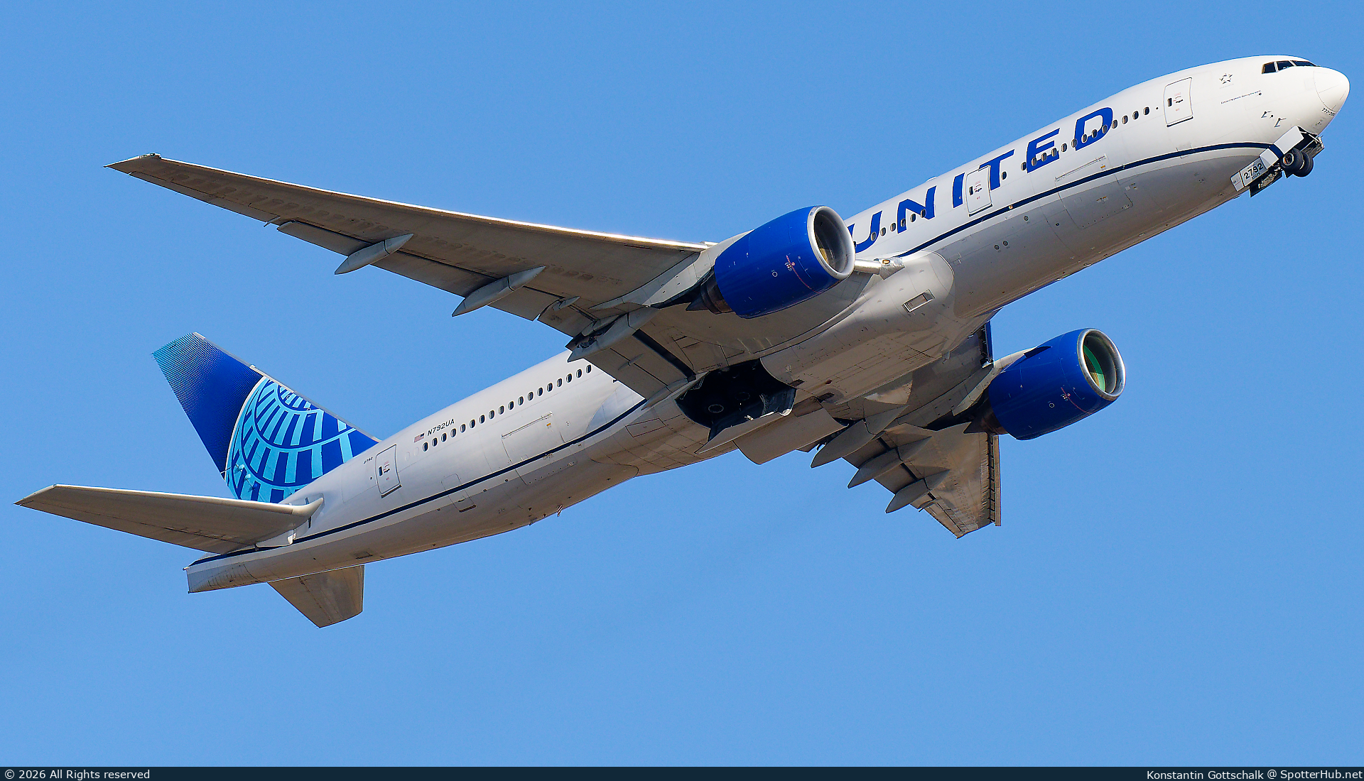 Photo of N792UA - Boeing 777-222(ER) operated by United Airlines