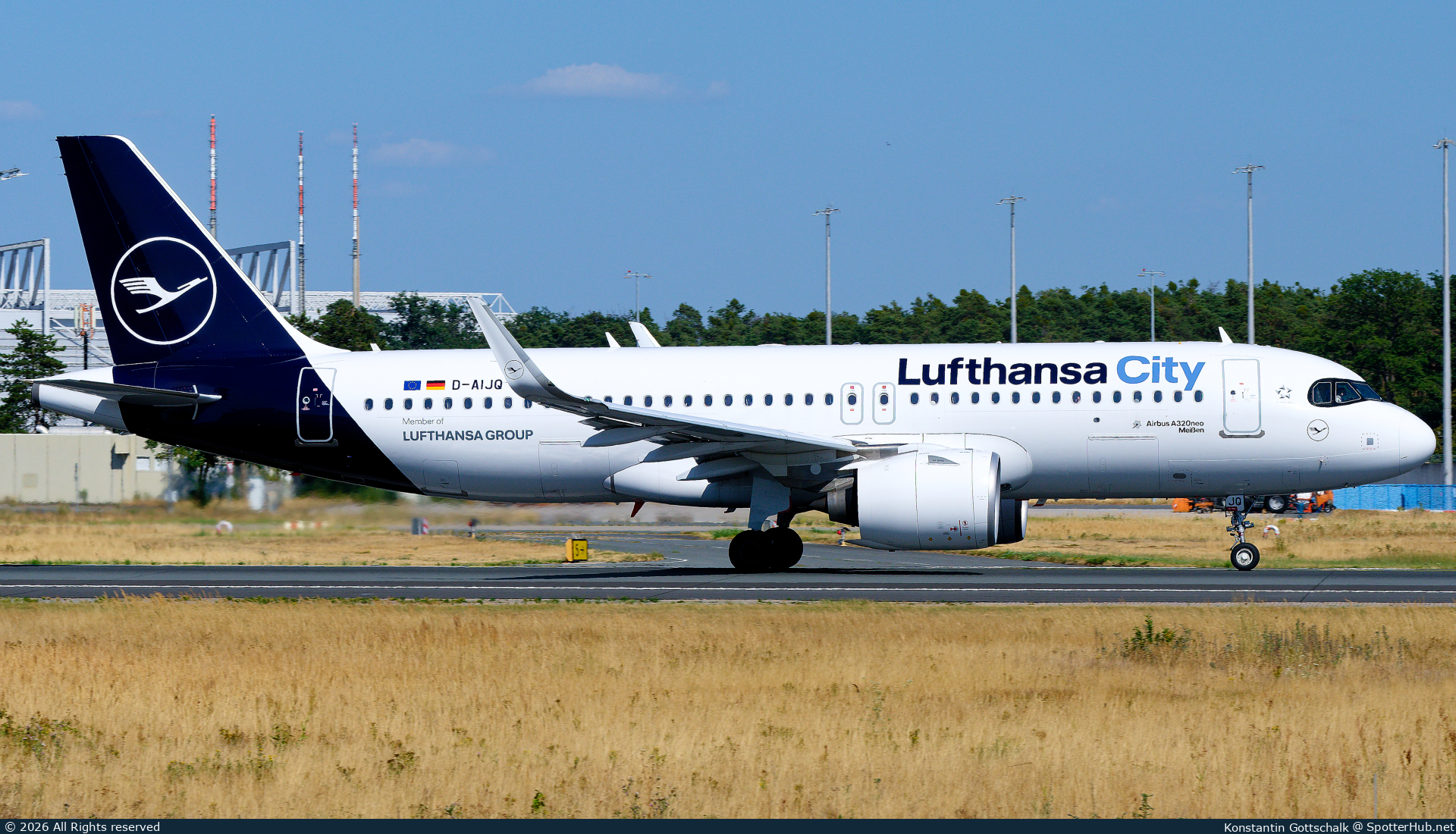 Photo of D-AIJQ - Airbus A320-271N operated by Lufthansa City Airlines