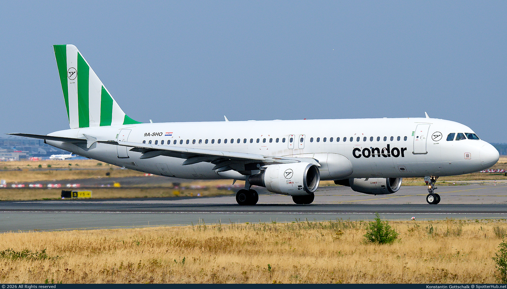 Photo of 9A-SHO - Airbus A320-214 operated by Condor (opb Fly Air41 Airways)