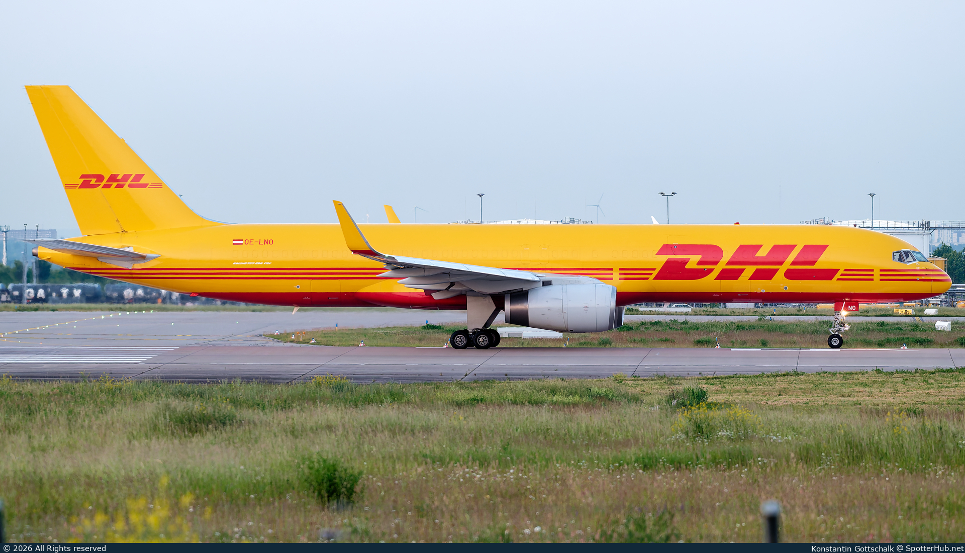 Photo of OE-LNO - Boeing 757-223(PCF) operated by DHL Air Austria