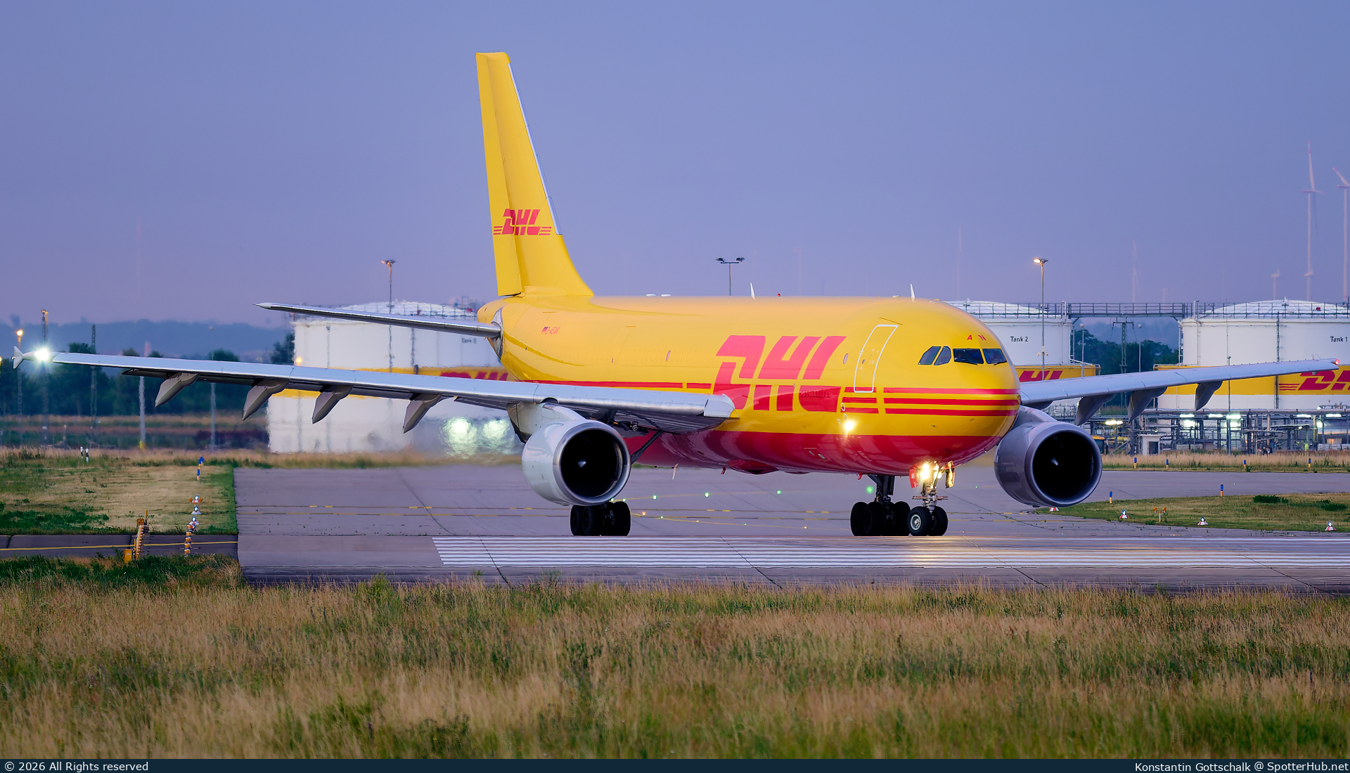 Photo of D-AEAN - Airbus A300B4-622R(F) operated by European Air Transport