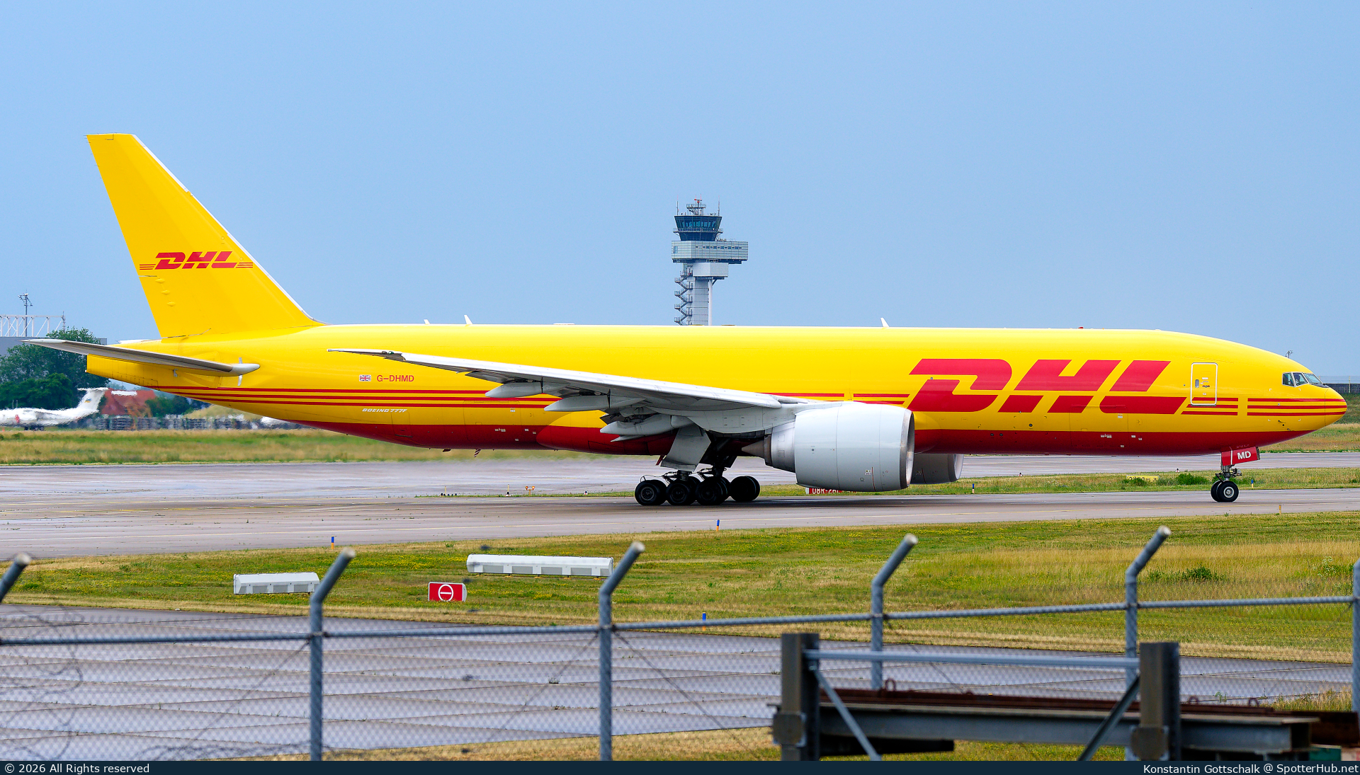 Photo of G-DHMD - Boeing 777-FZB operated by DHL Air
