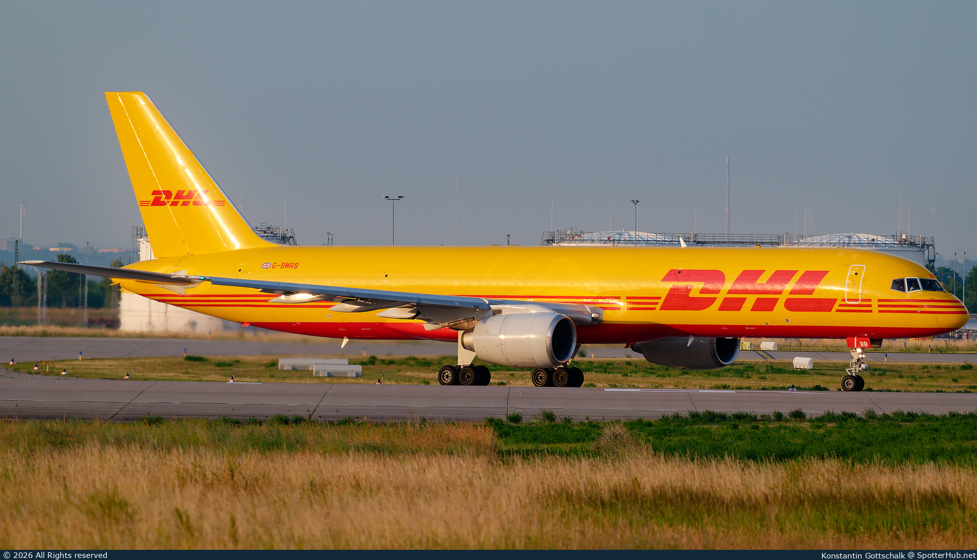 Photo of G-BMRB - Boeing 757-236(SF) operated by DHL Air