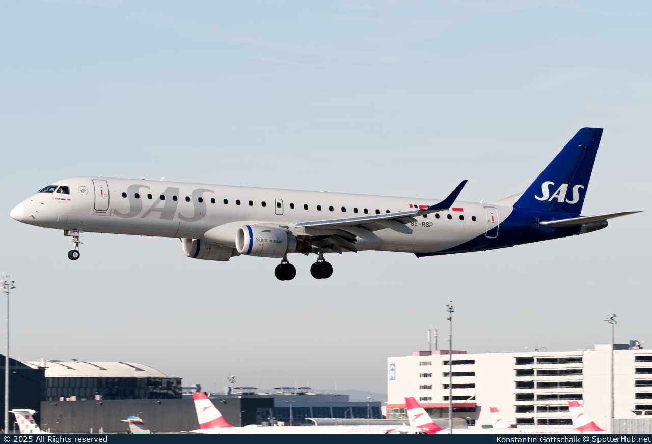 Photo of SE-RSP - Embraer ERJ-195LR operated by SAS Link