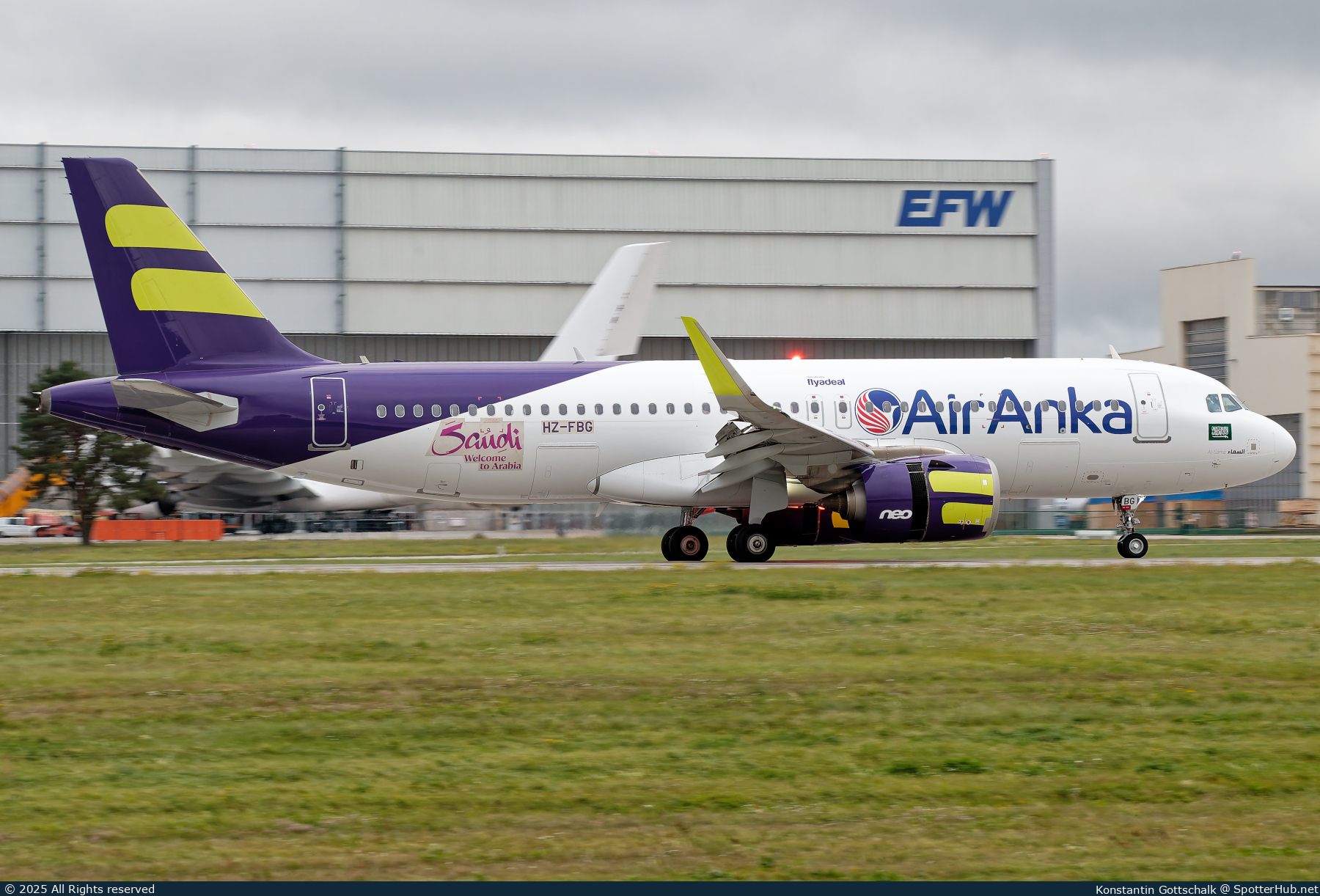 Photo of HZ-FBG - Airbus A320-251N operated by Air Anka (opb flyadeal)