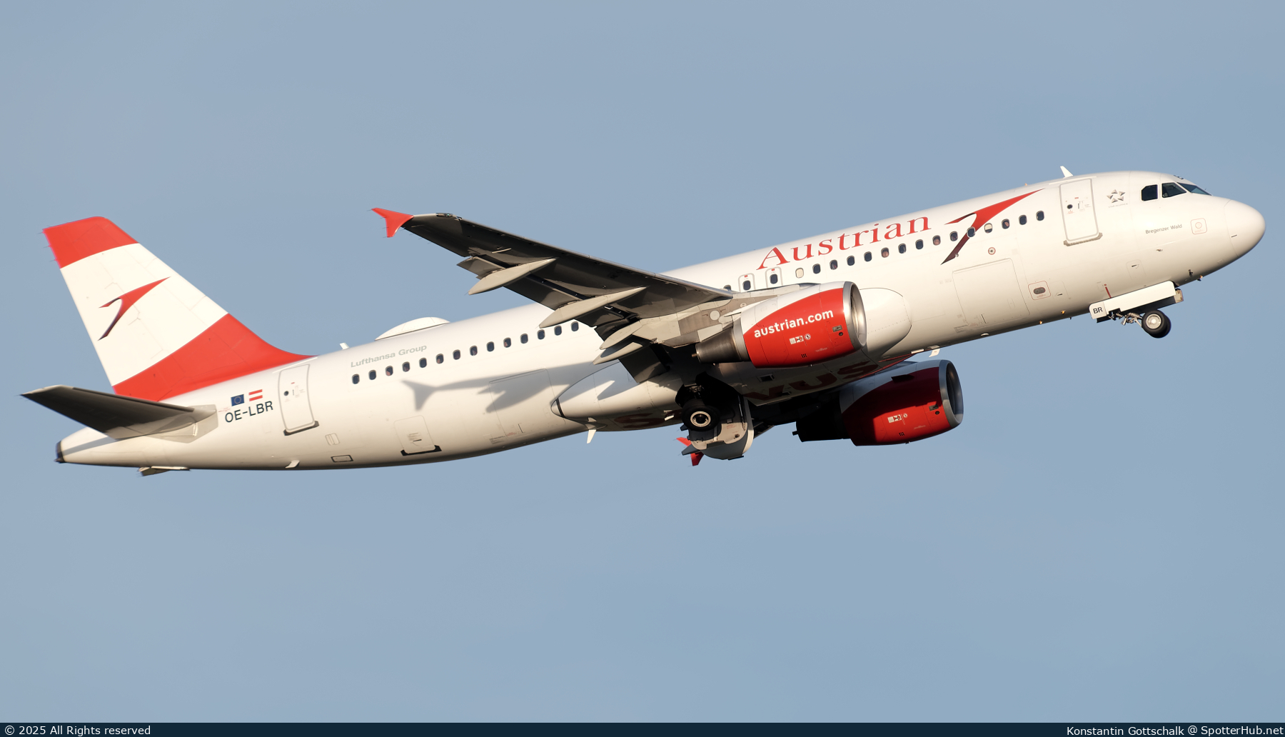 Photo of OE-LBR - Airbus A320-214 operated by Austrian Airlines