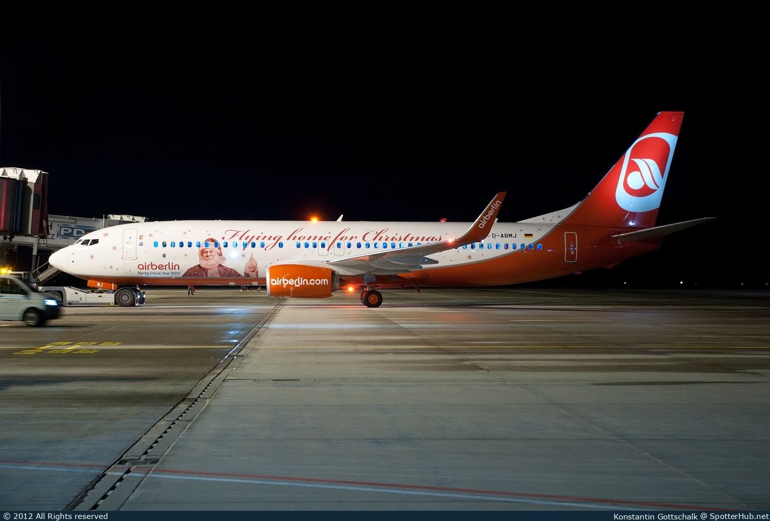 Photo of D-ABMJ - Boeing 737-86J operated by Air Berlin