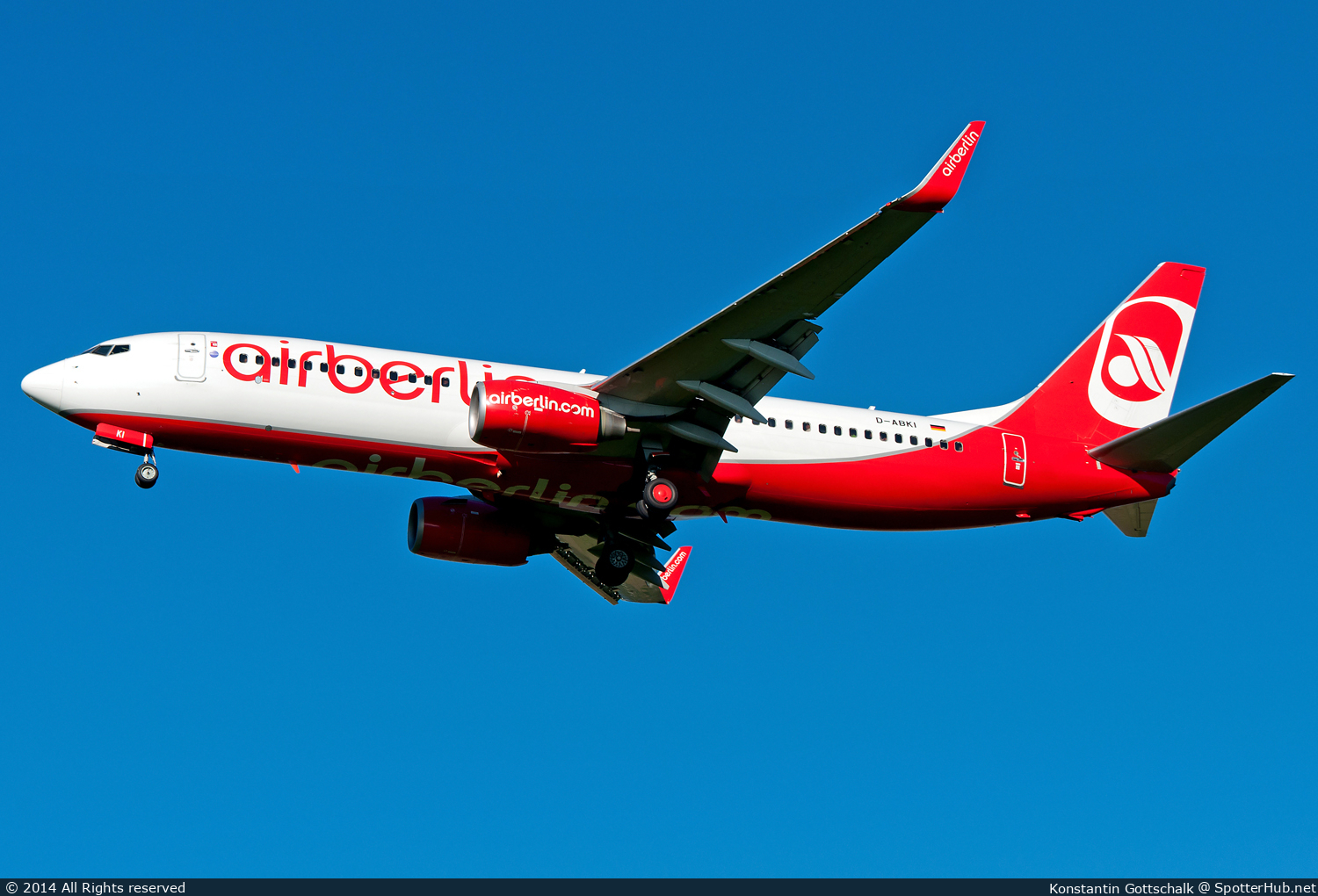 Photo of D-ABKI - Boeing 737-86J operated by Air Berlin