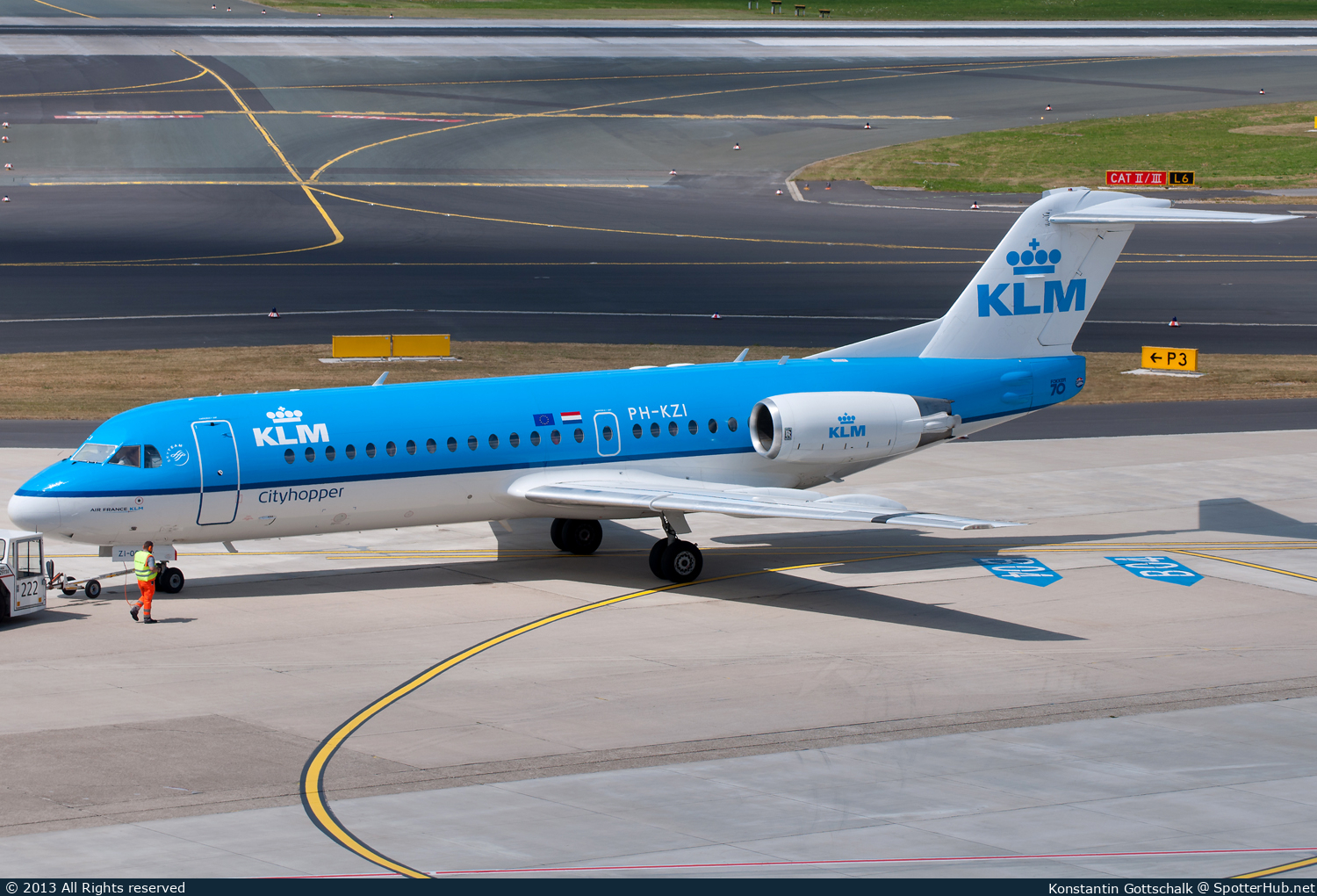 Photo of PH-KZI - Fokker 70 operated by KLM Cityhopper