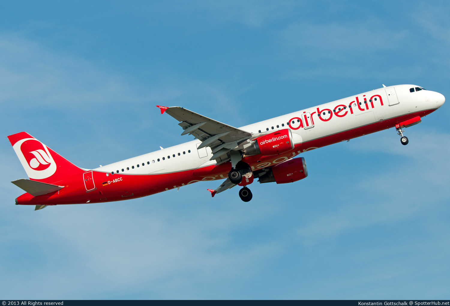Photo of D-ABCC - Airbus A321-211 operated by Air Berlin