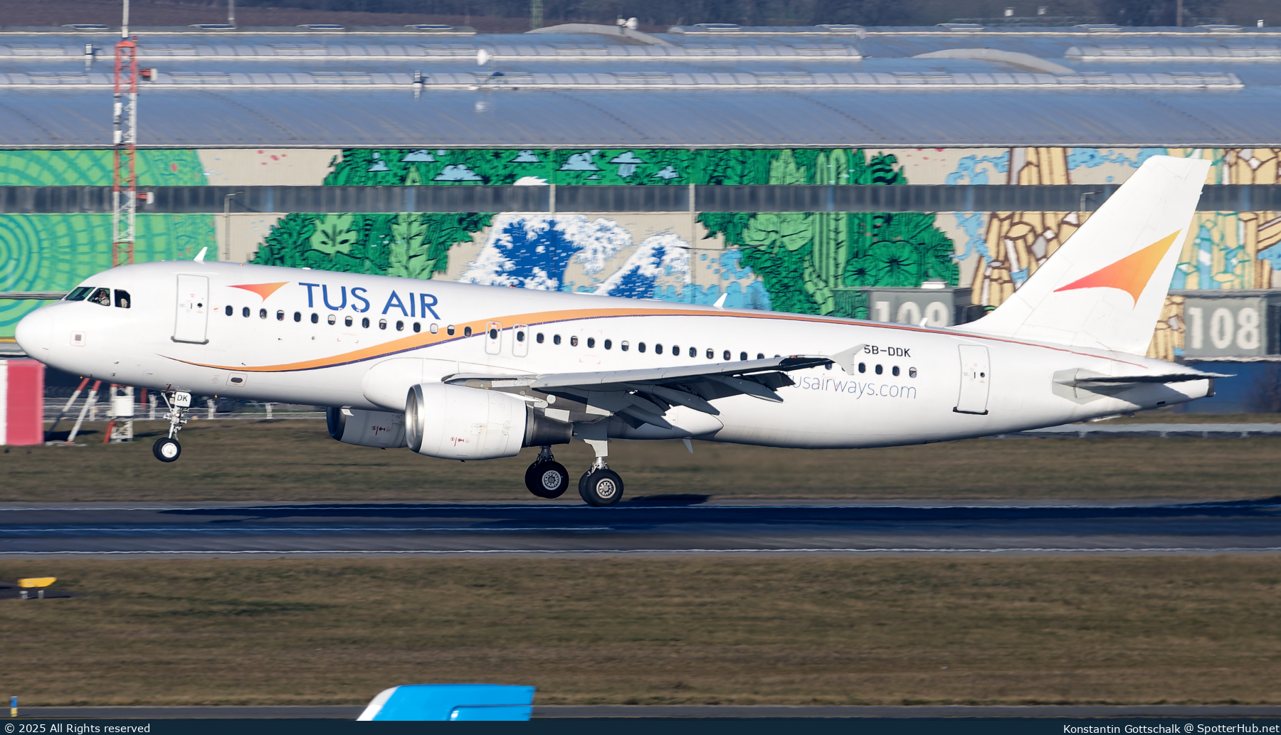Photo of 5B-DDK - Airbus A320-214 operated by TUS Airways