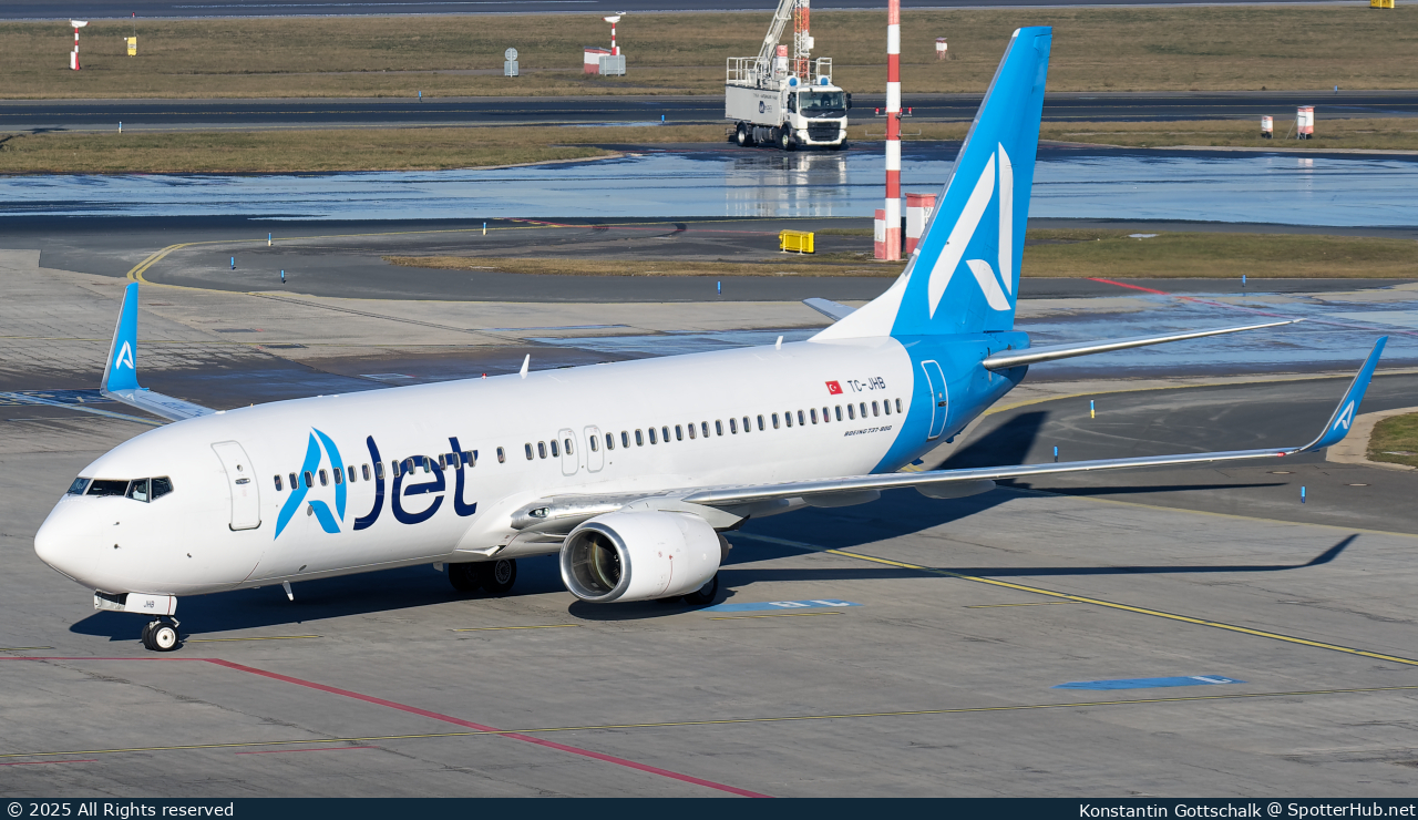 Photo of TC-JHB - Boeing 737-8F2 operated by AJet