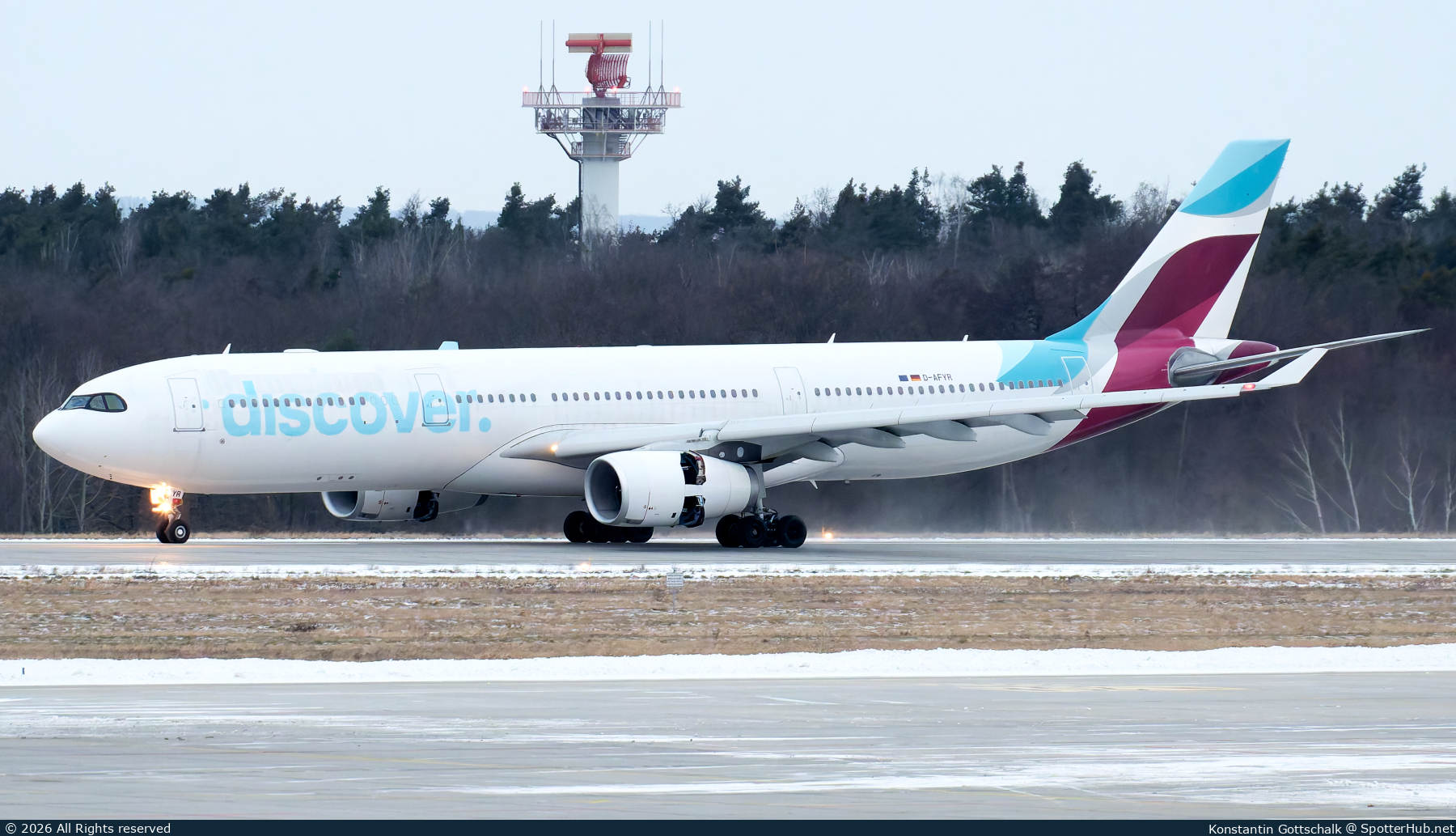 Photo of D-AFYR - Airbus A330-343 operated by Discover Airlines