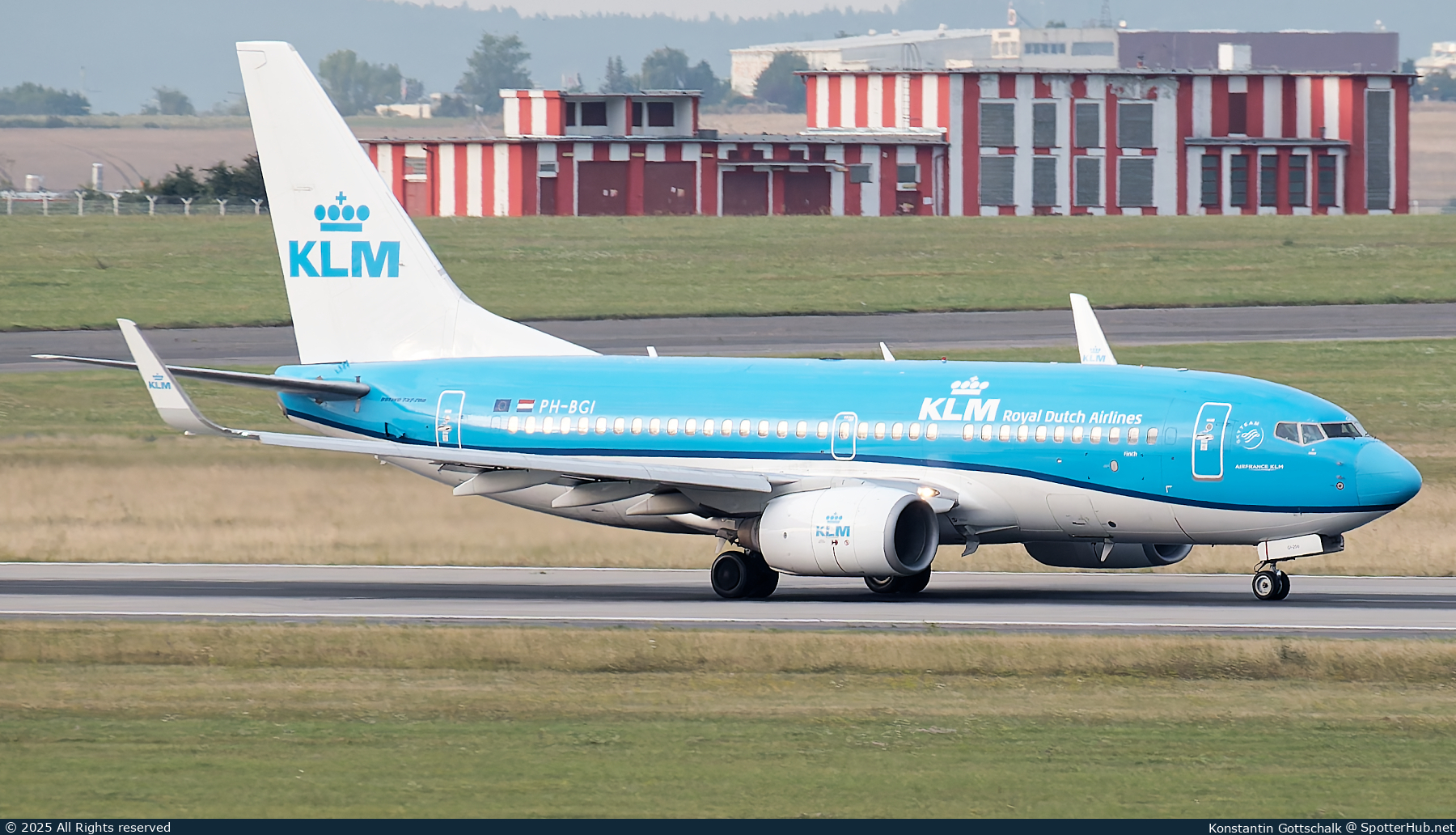 Photo of PH-BGI - Boeing 737-7K2 operated by KLM Royal Dutch Airlines