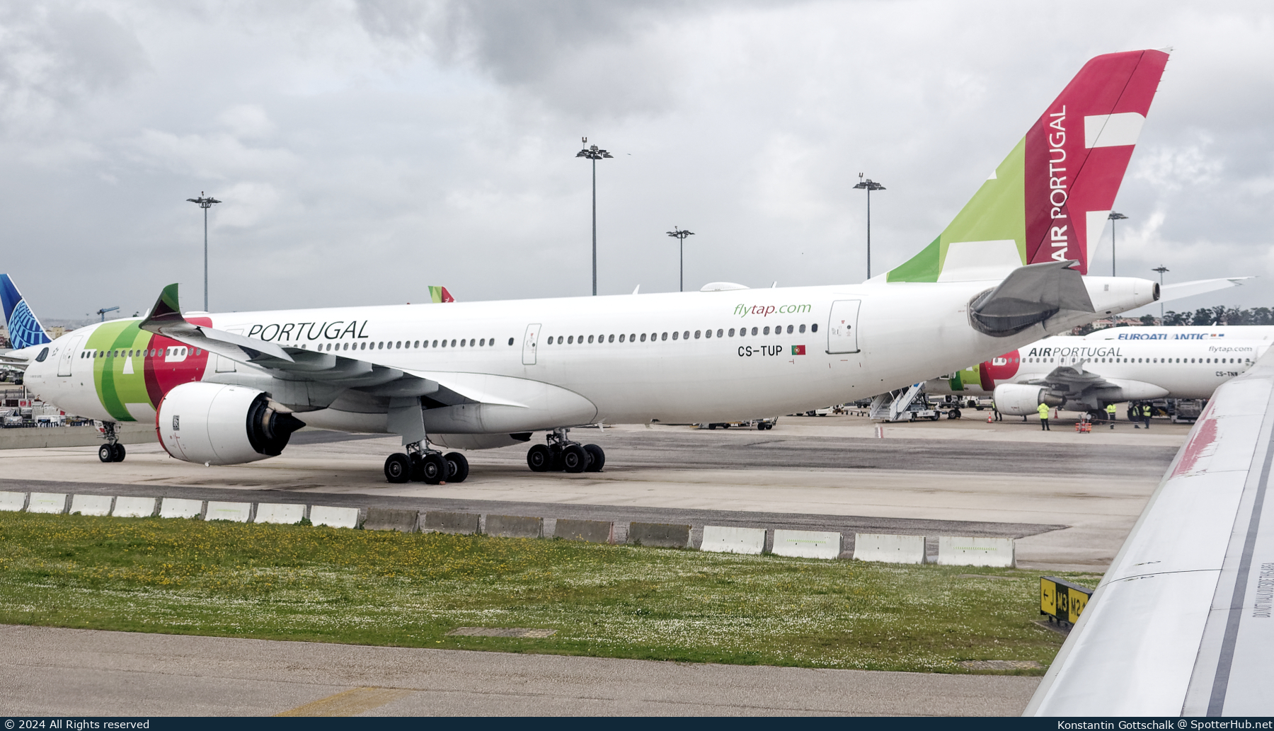 Photo of CS-TUP - Airbus A330-941 operated by TAP Air Portugal