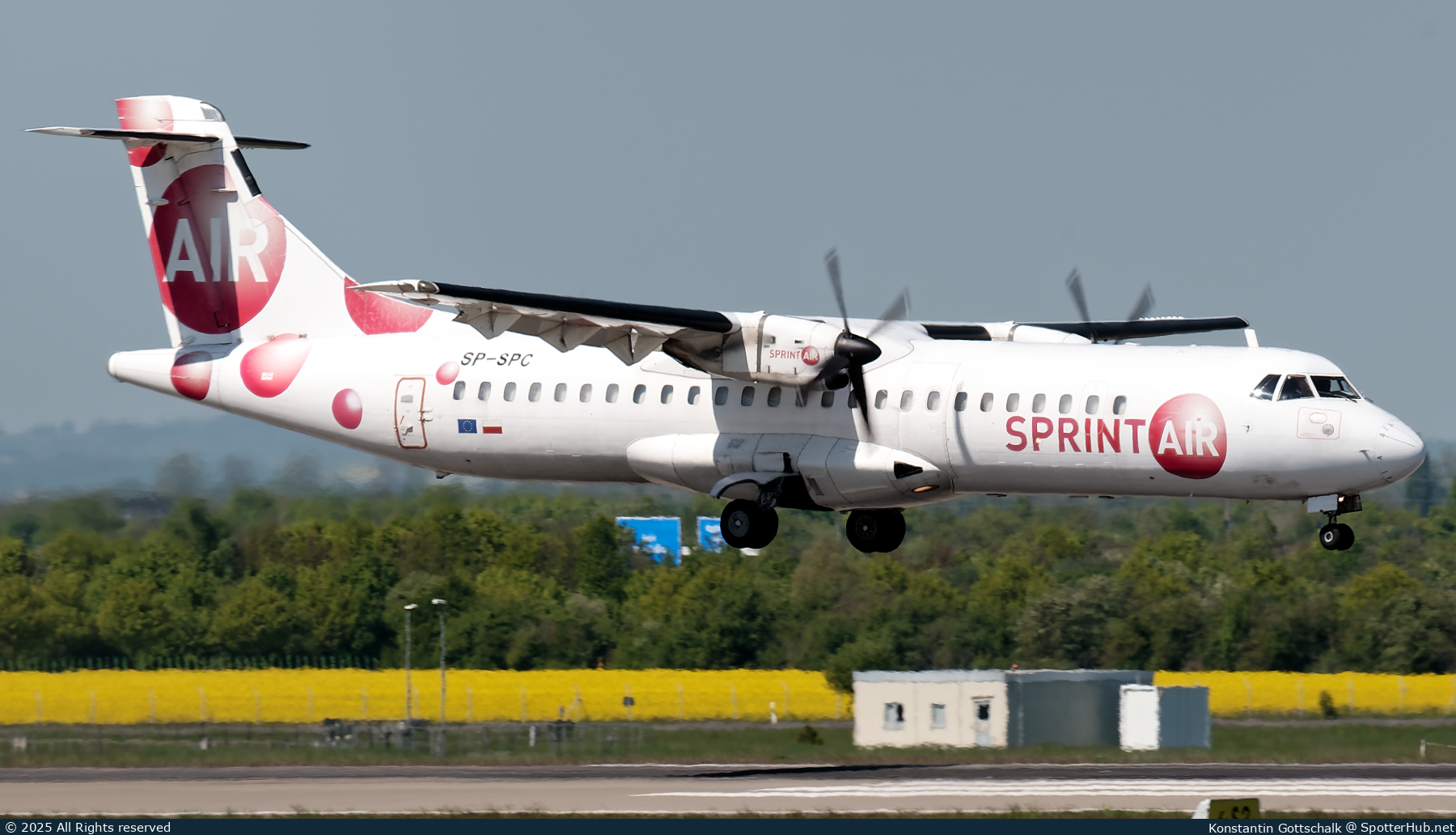 Photo of SP-SPC - ATR 72-202(F) operated by SprintAir