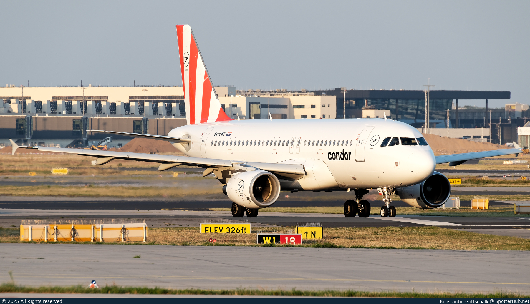 Photo of 9A-BWK - Airbus A319-112 operated by Condor (opb Fly Air41 Airways)