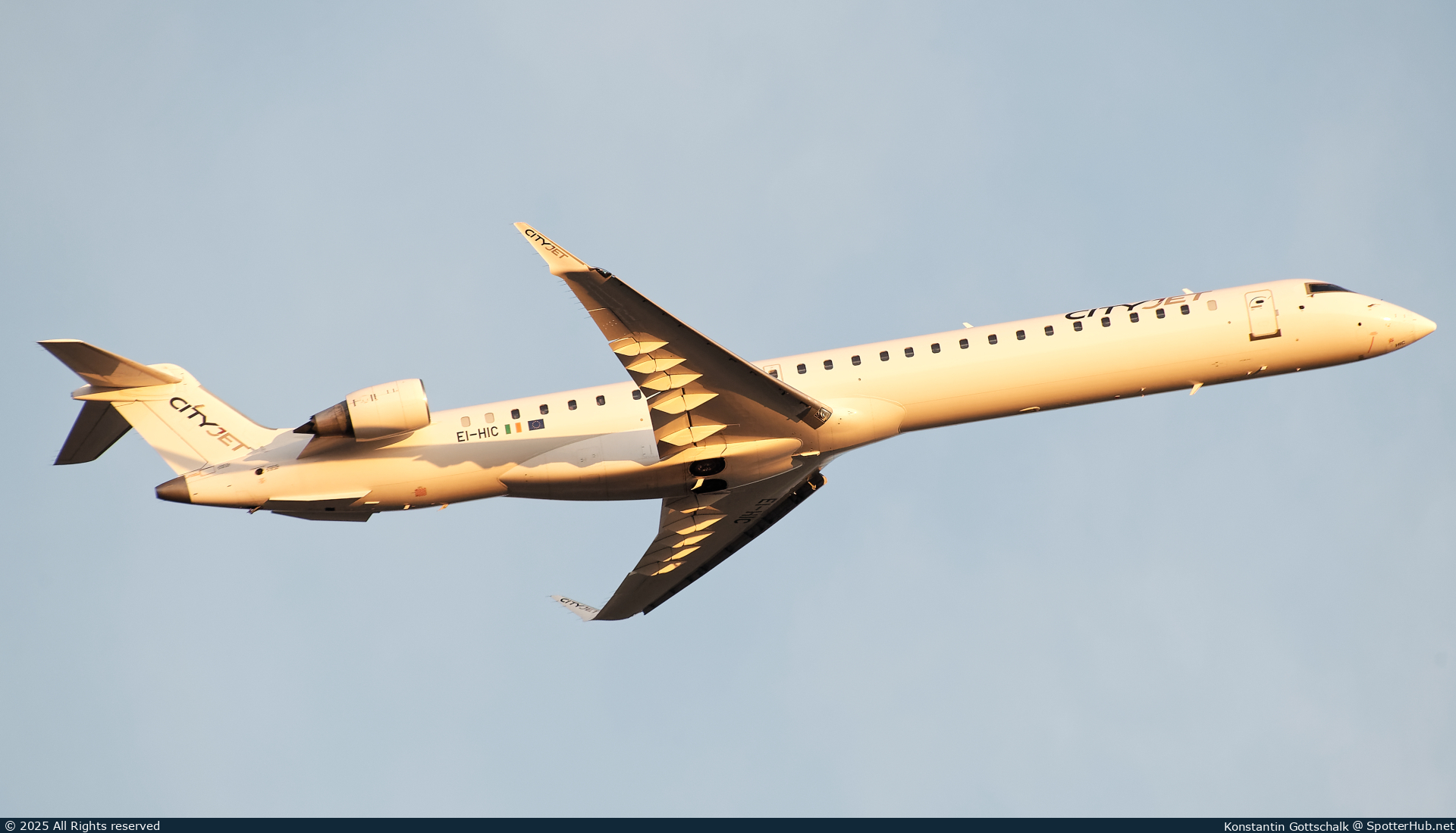 Photo of EI-HIC - Bombardier CRJ-1000EL operated by CityJet
