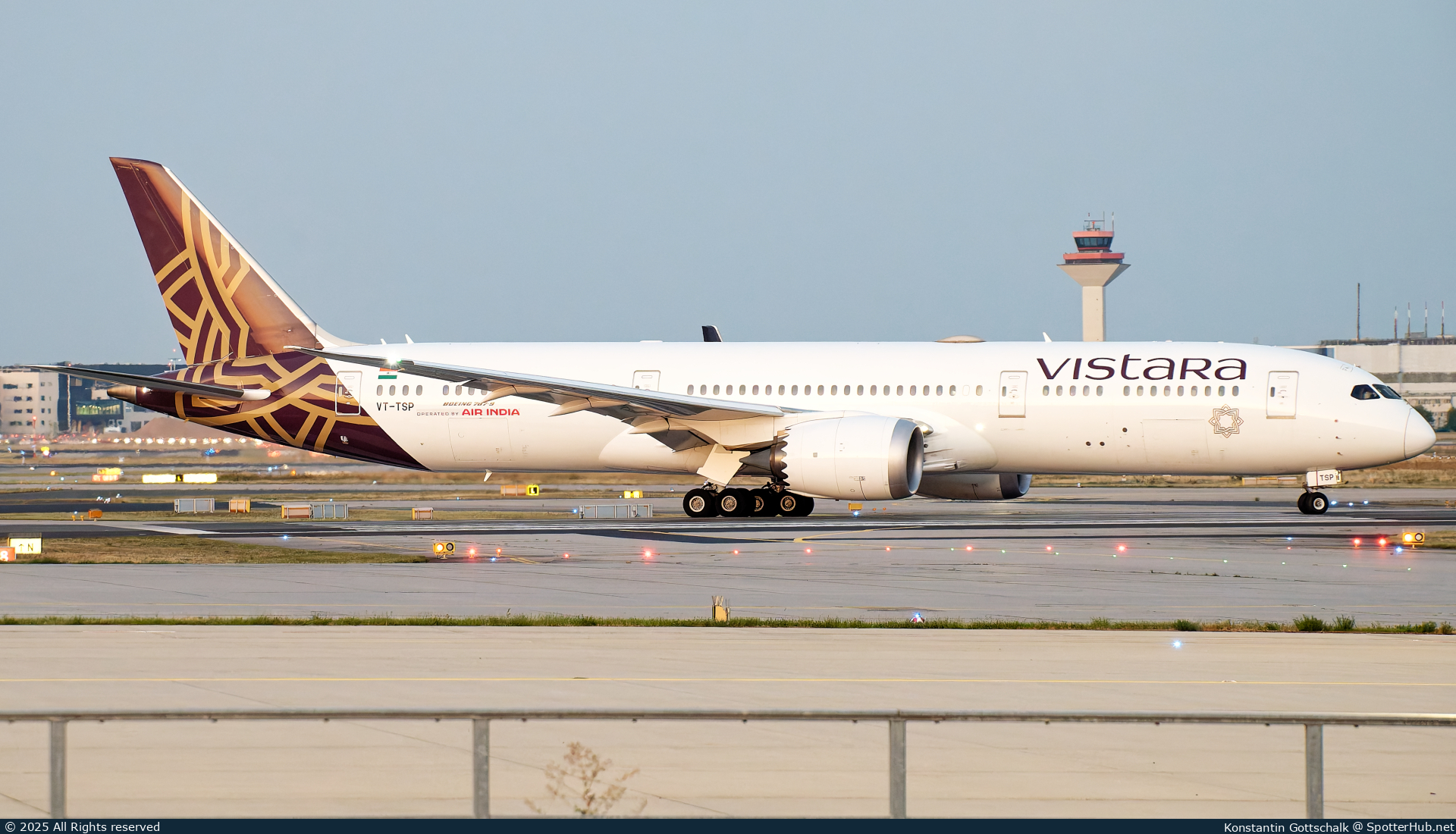 Photo of VT-TSP - Boeing 787-9 Dreamliner operated by Air India